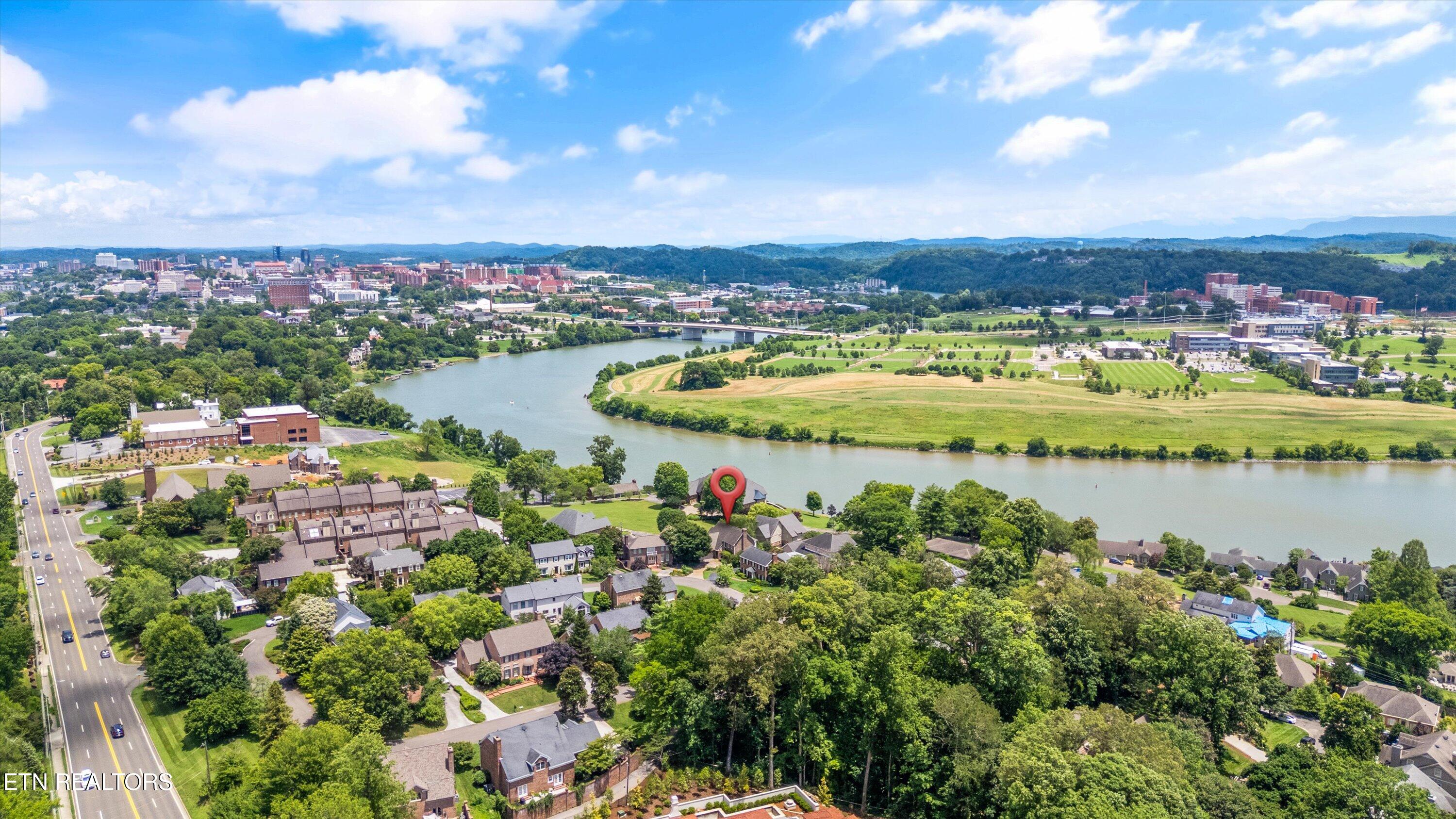 424 Boxwood Knoxville TN 37919