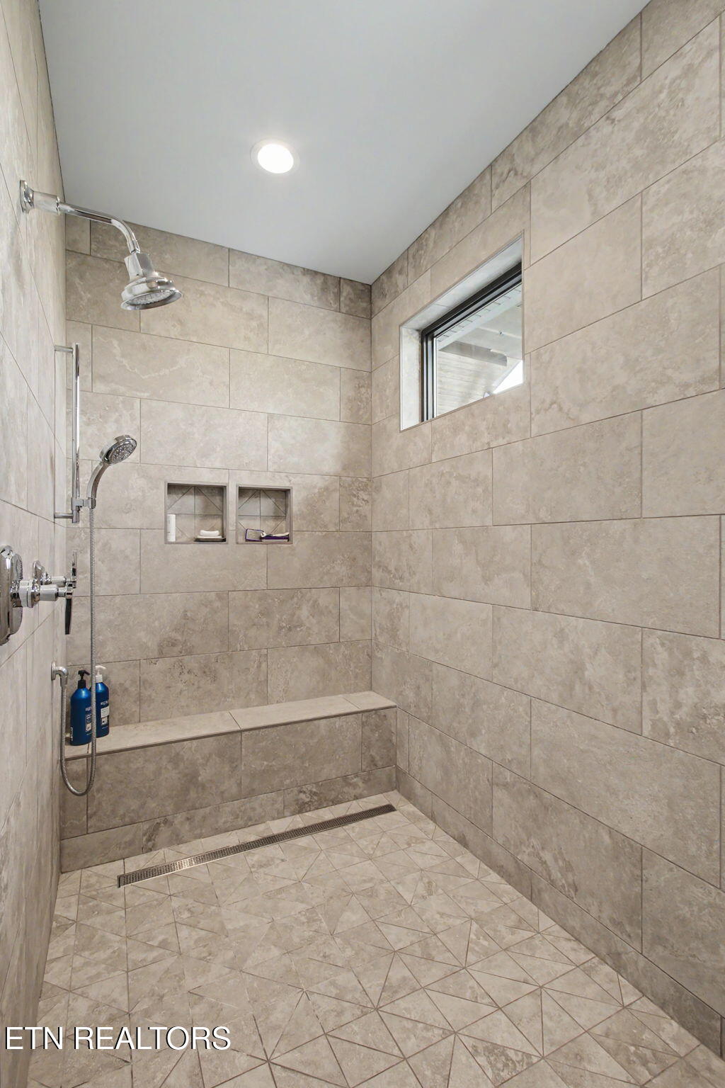 163 Scott Sharps Chapel TN 37866