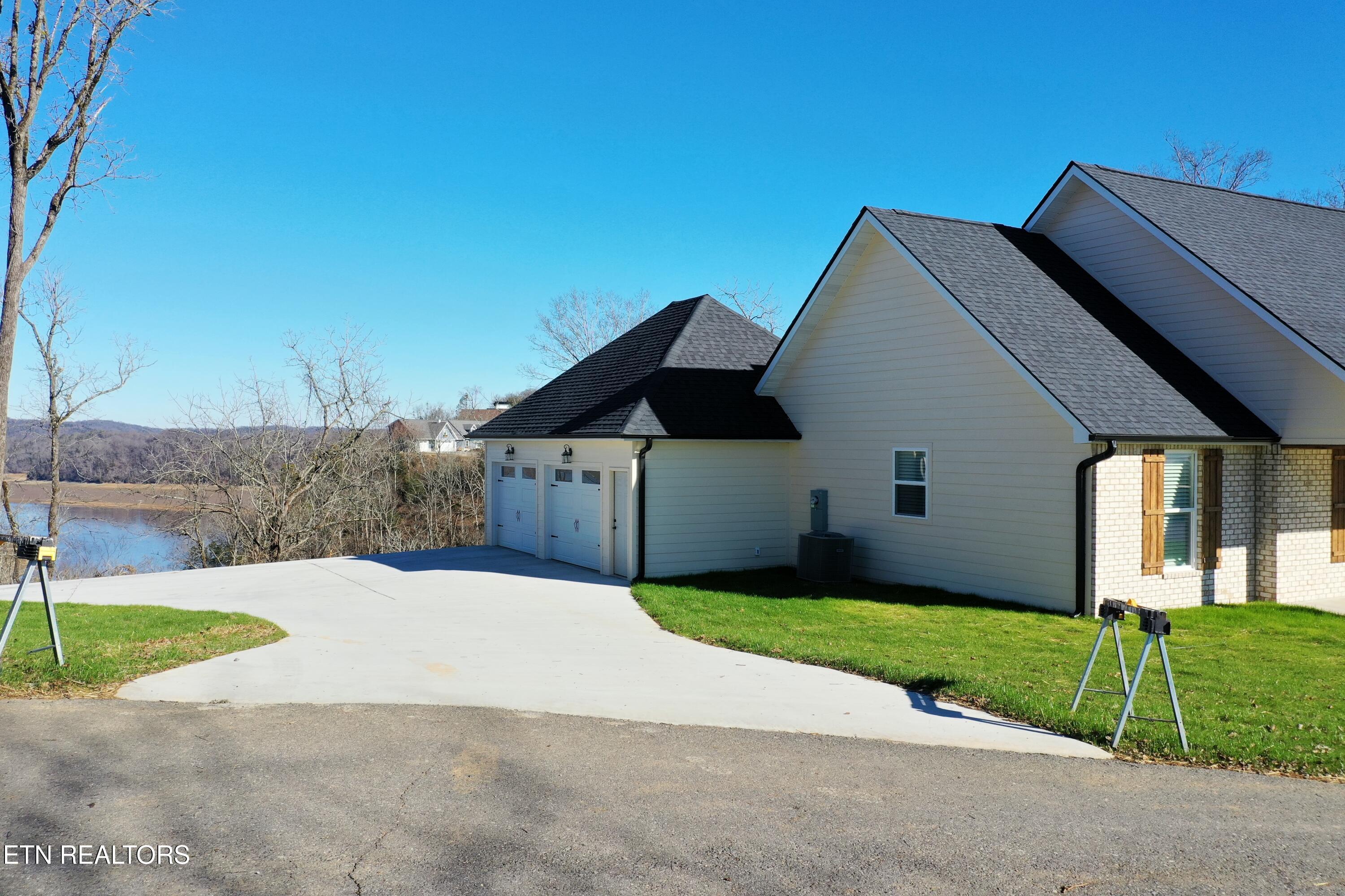 2095 Ivy Way Newport TN 37821