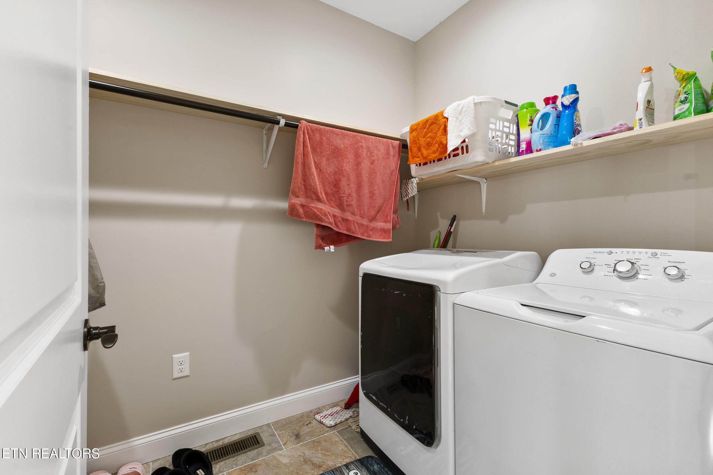 2095 Ivy Way Newport TN 37821