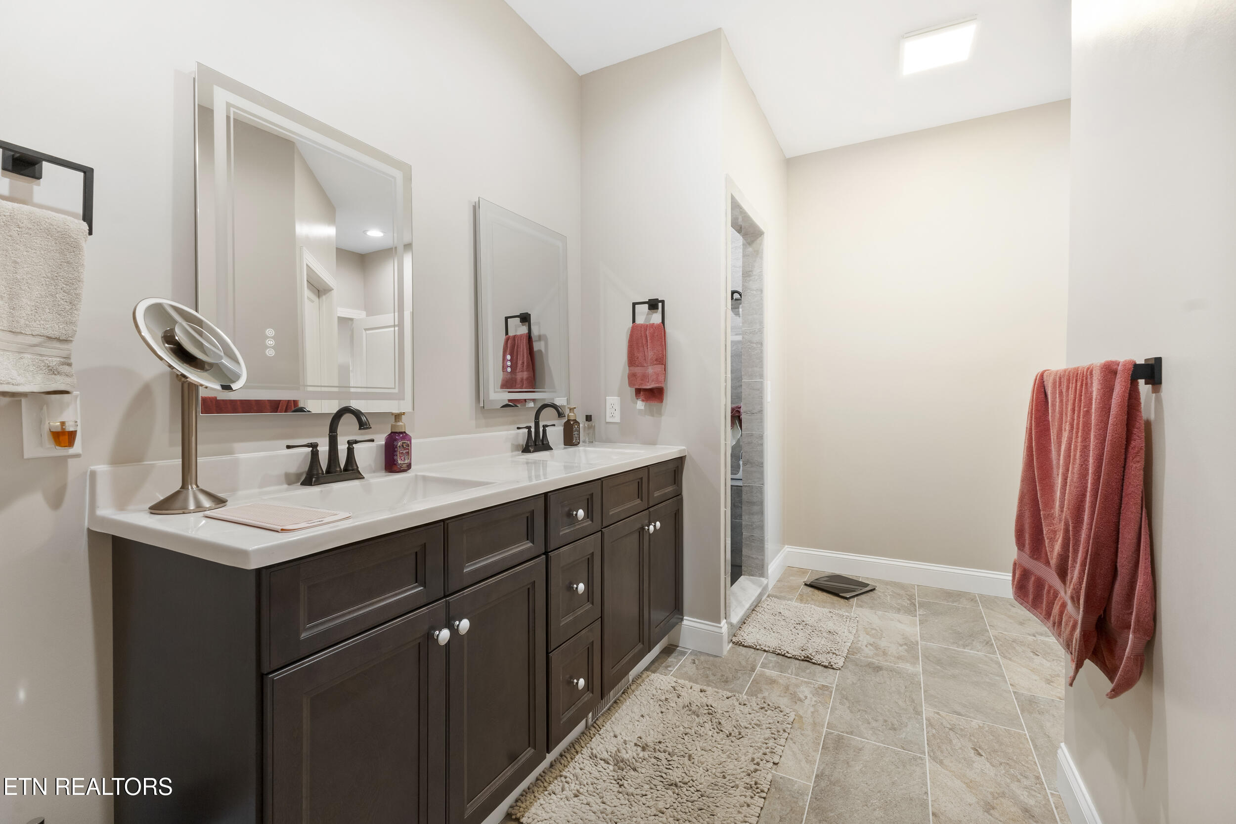 2095 Ivy Way Newport TN 37821