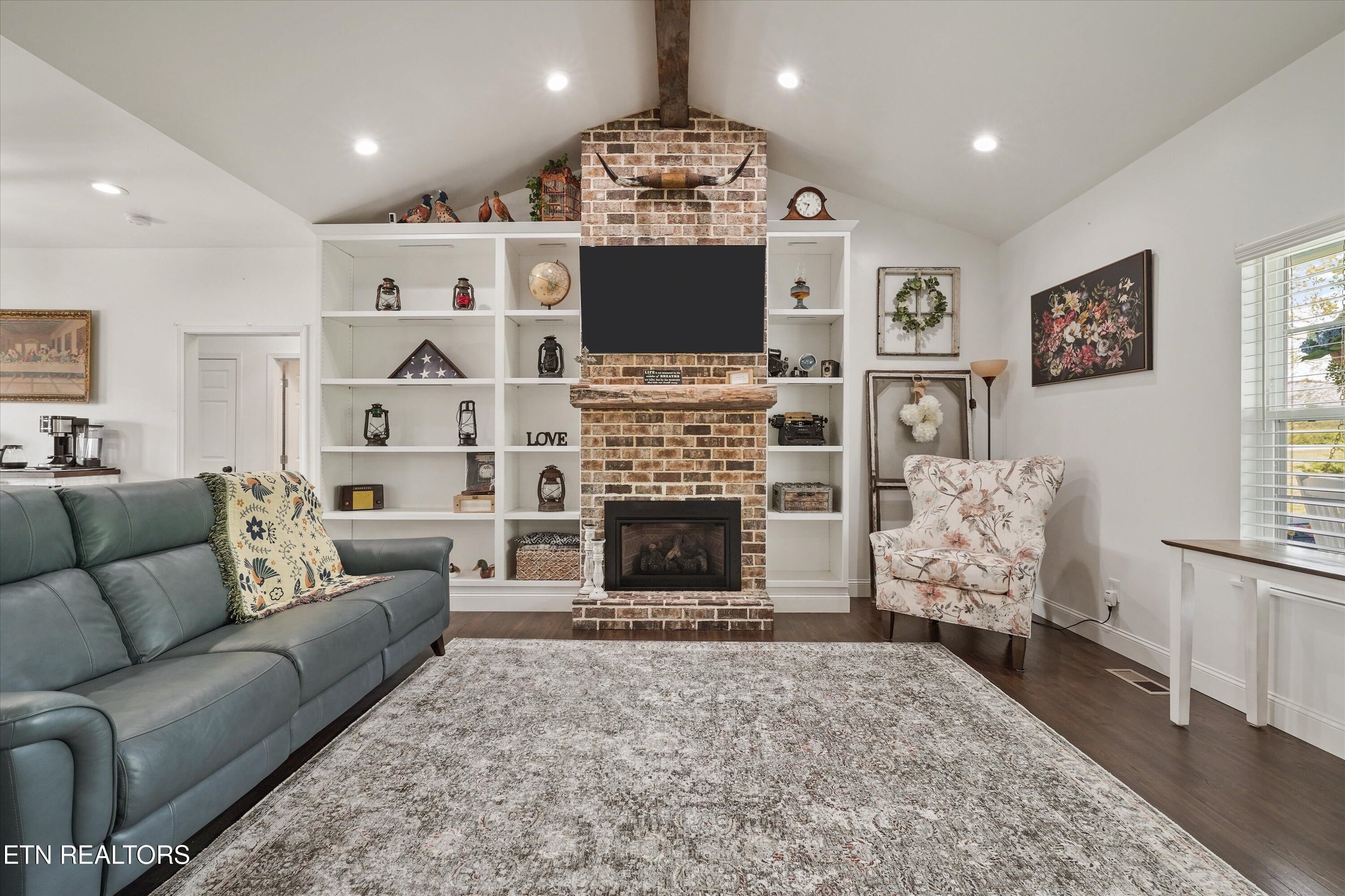 129 Mason Lane Madisonville TN 37354