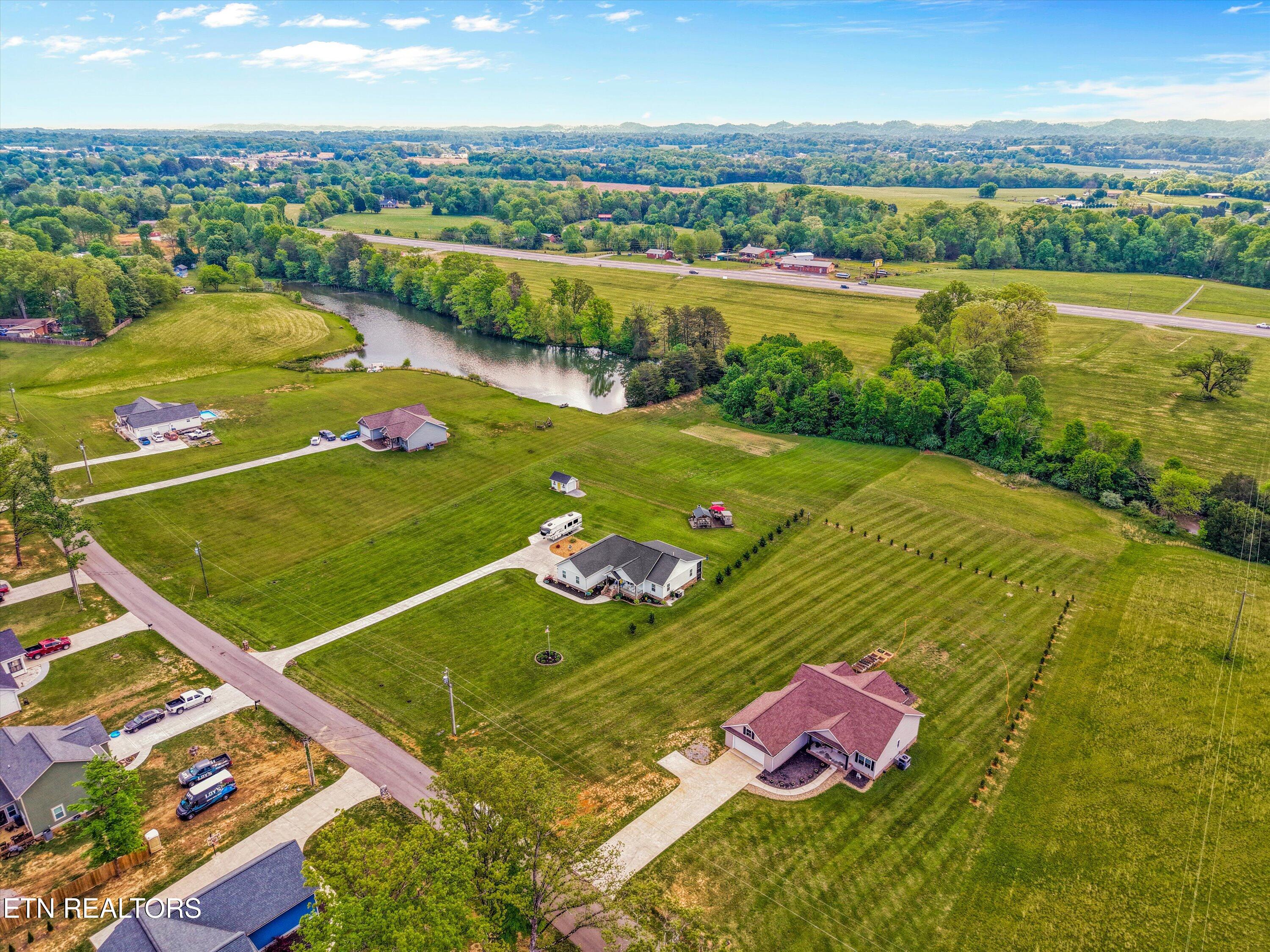 129 Mason Lane Madisonville TN 37354
