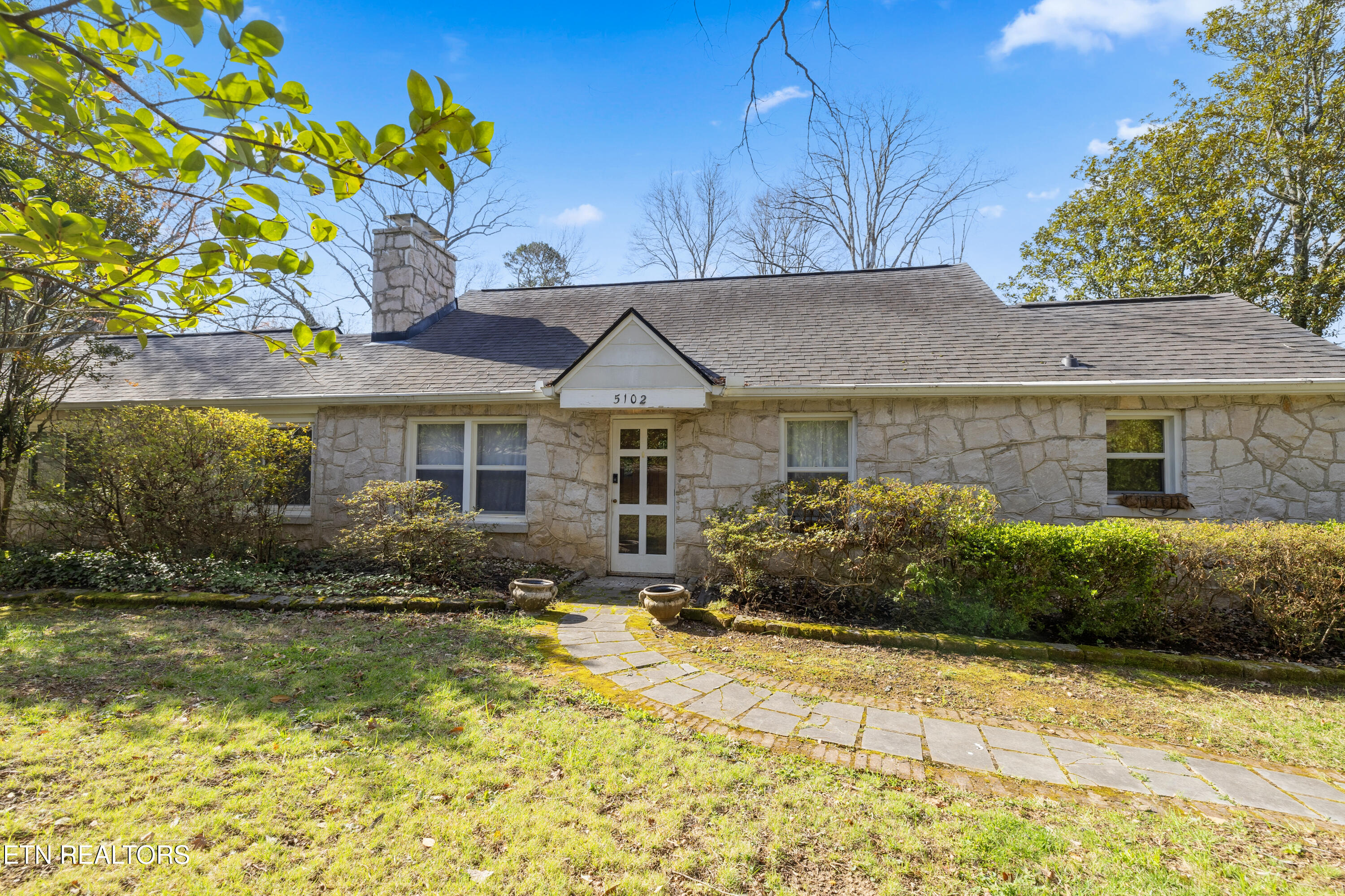 5102 E Sunset Road Knoxville TN 37914