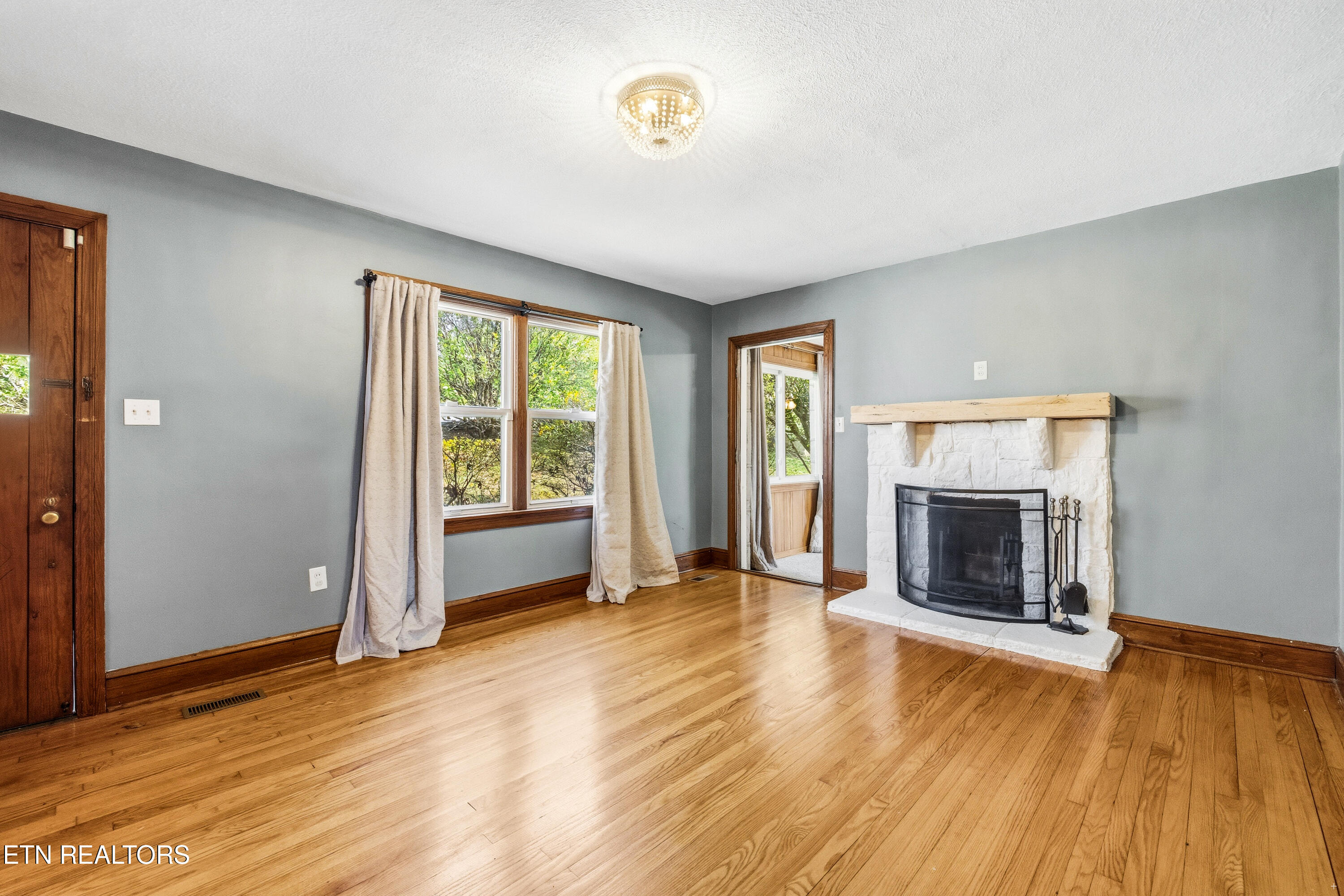 5102 E Sunset Road Knoxville TN 37914