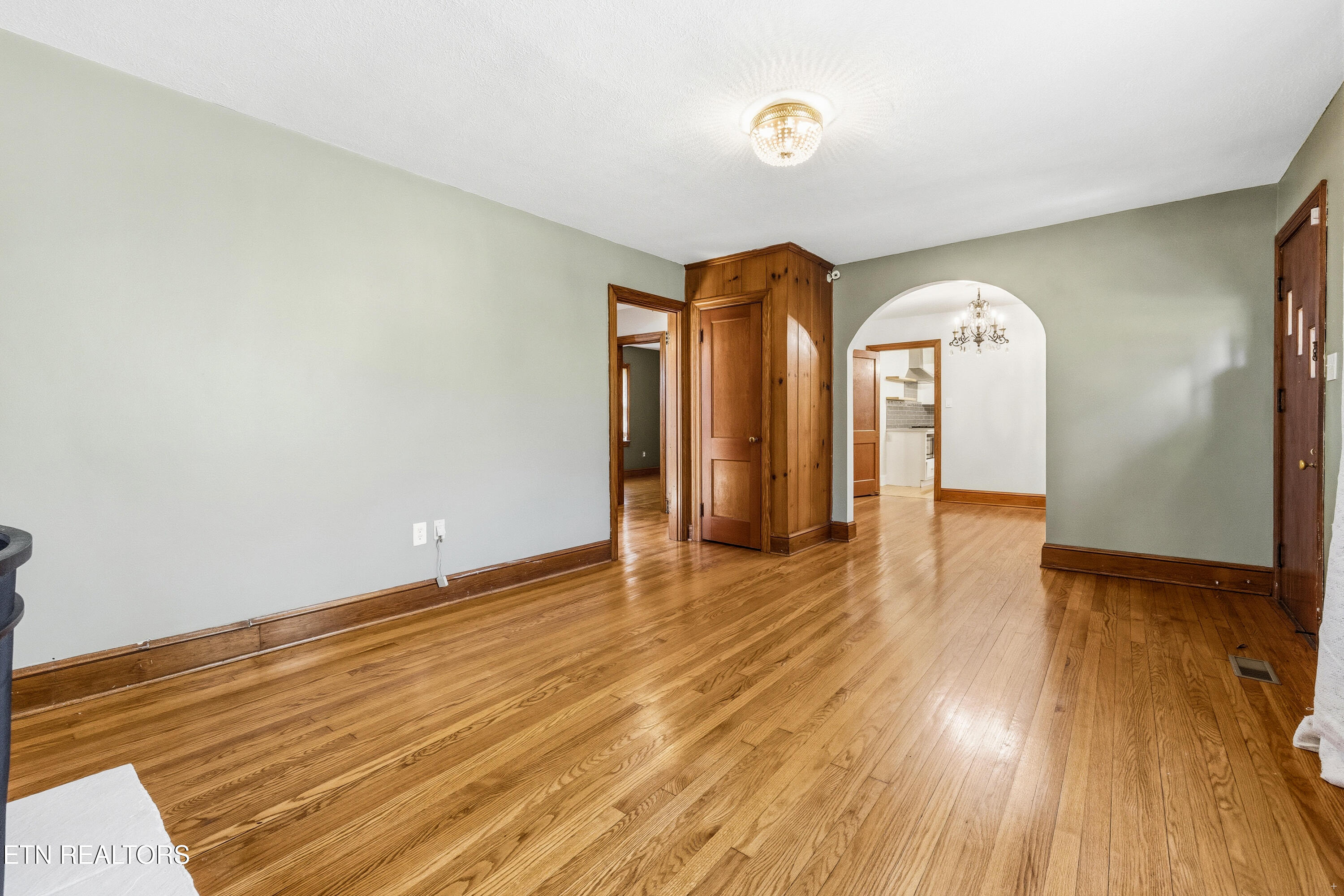 5102 E Sunset Road Knoxville TN 37914