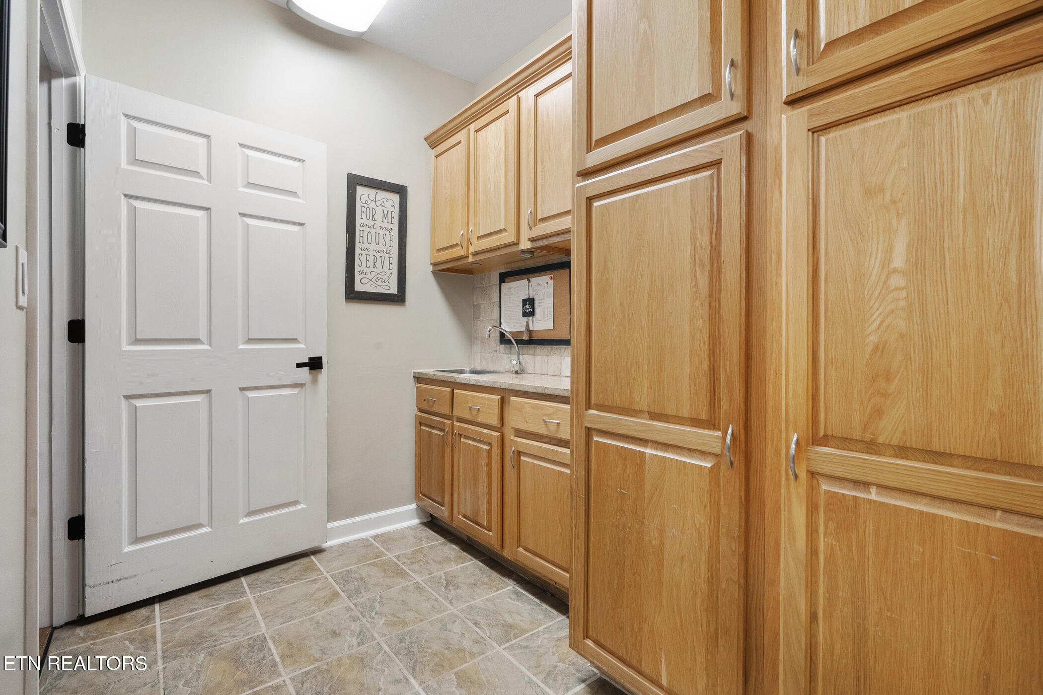 1819 Skyhawk Lane Pigeon Forge TN 37876