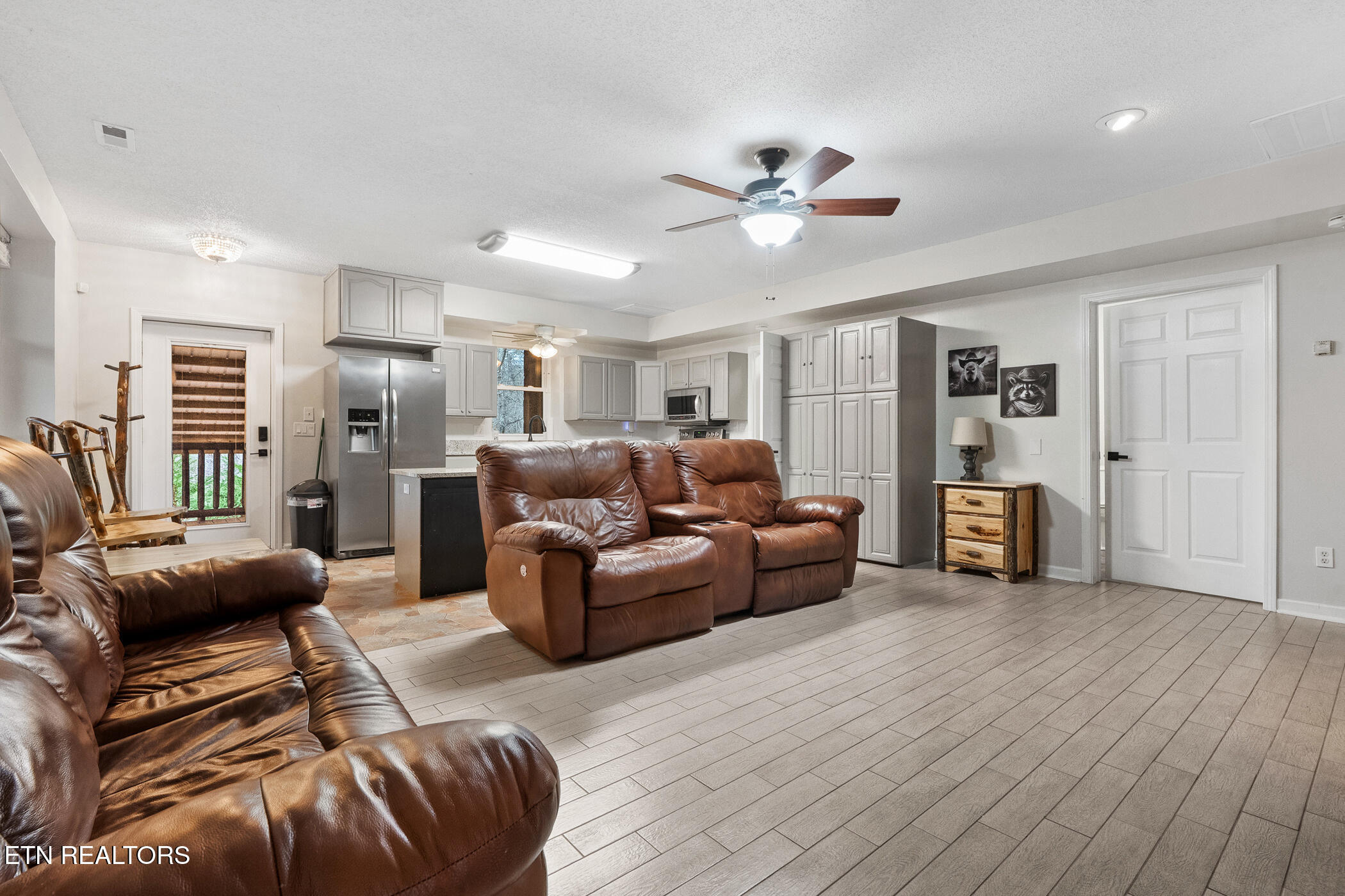 1819 Skyhawk Lane Pigeon Forge TN 37876