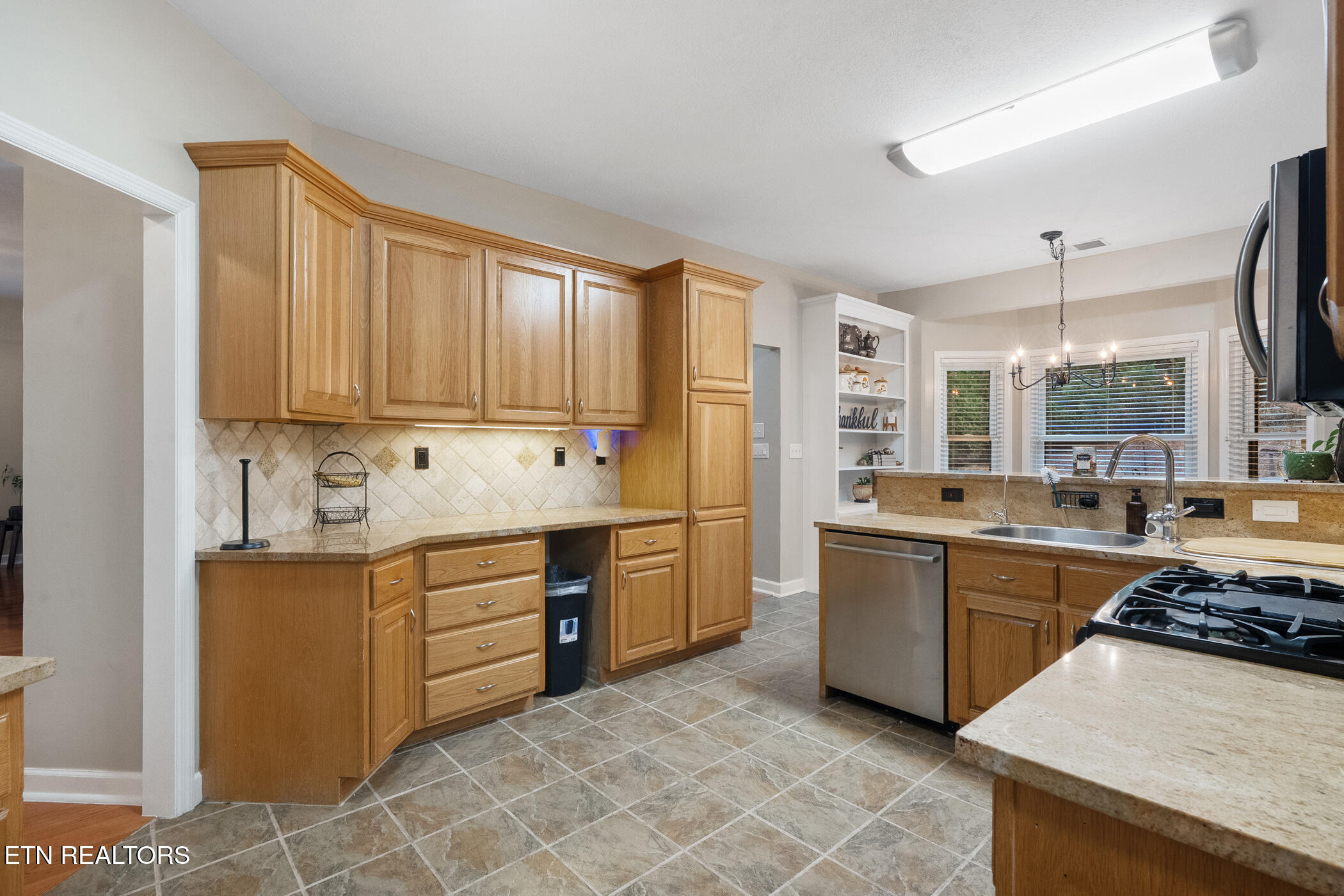 1819 Skyhawk Lane Pigeon Forge TN 37876