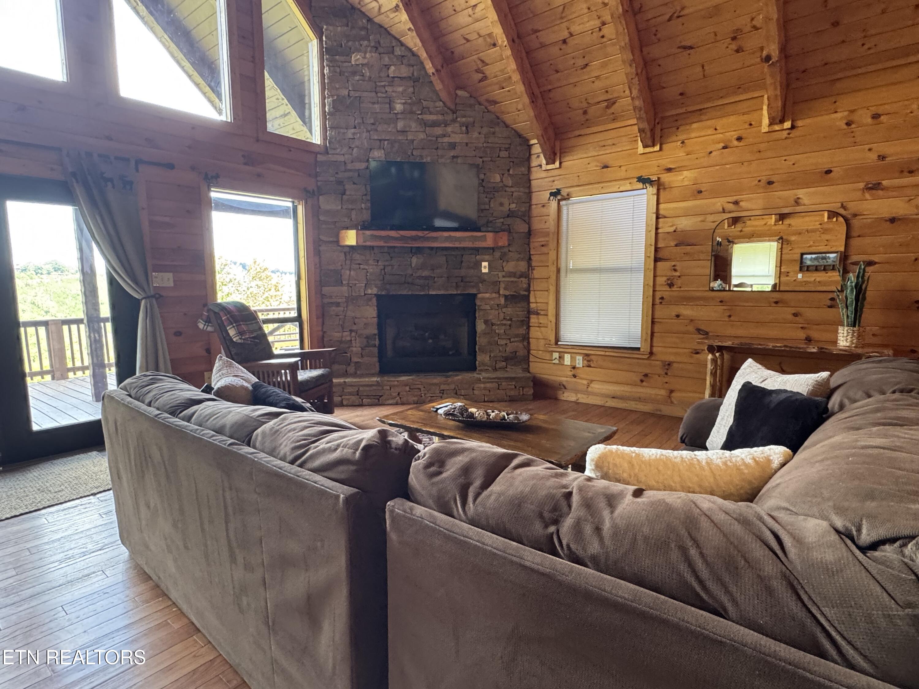 1640 Bench Mountain Way Sevierville TN 37862