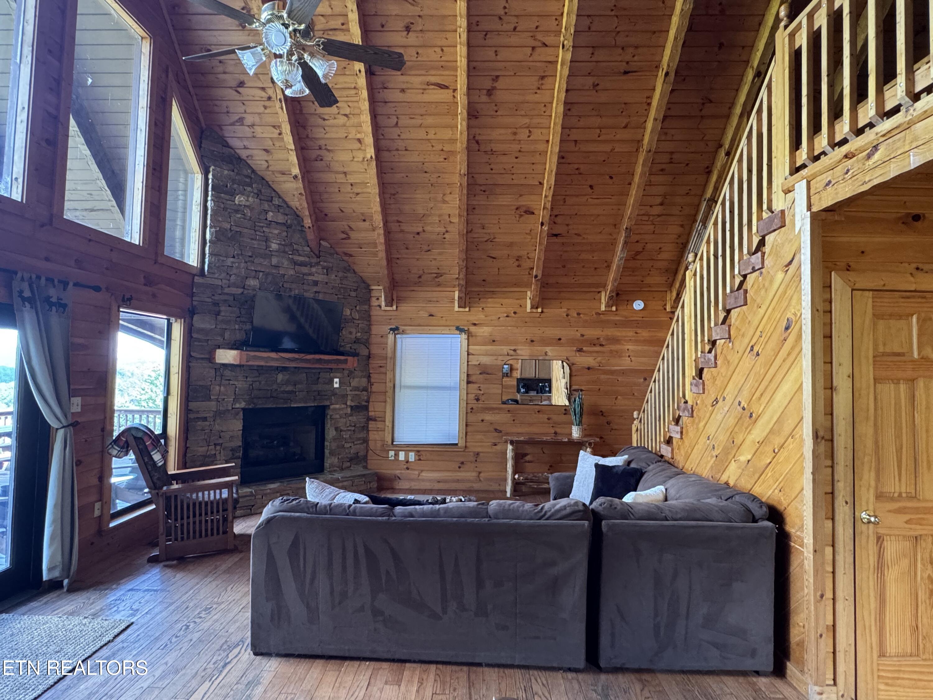 1640 Bench Mountain Way Sevierville TN 37862