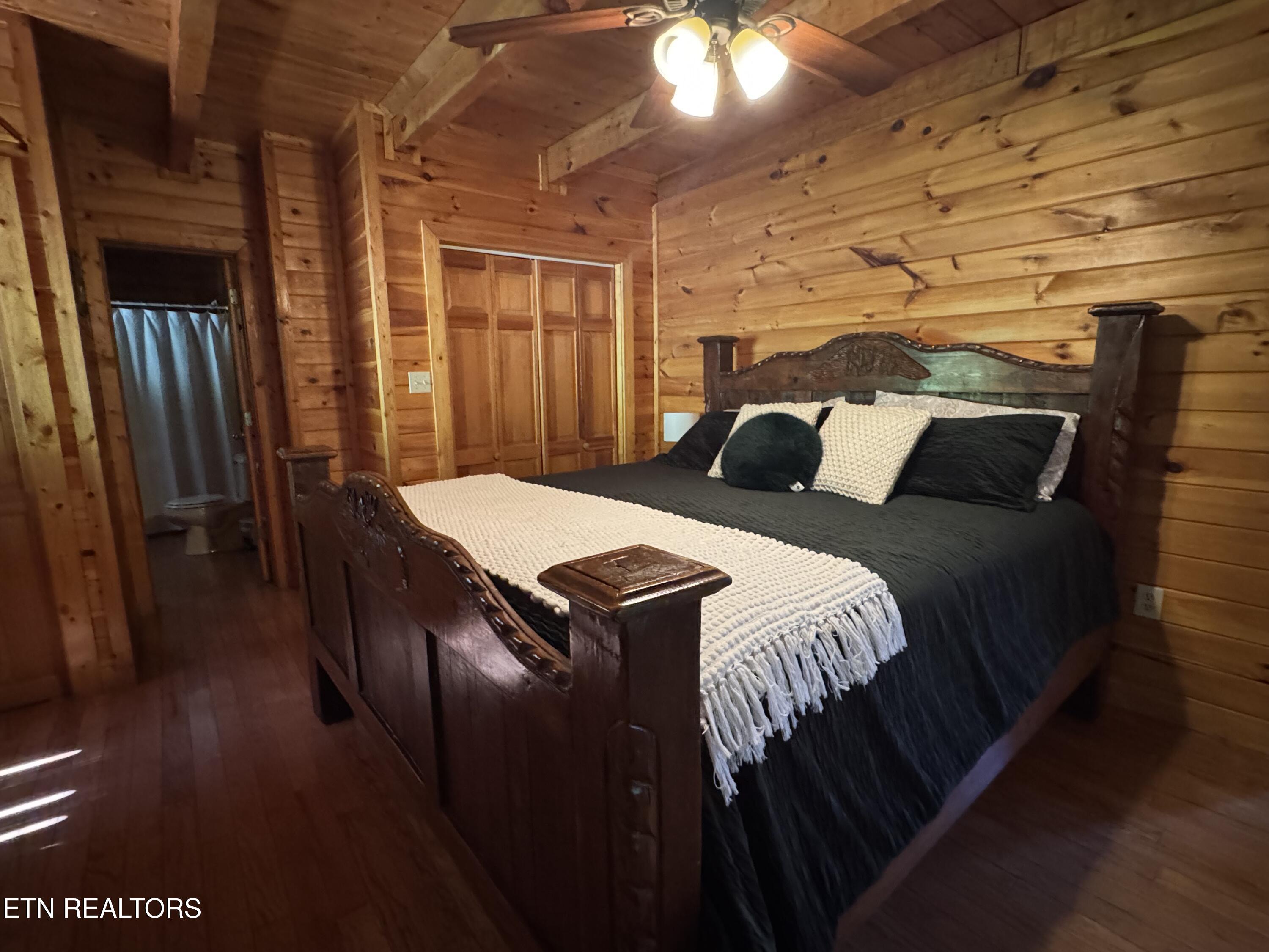 1640 Bench Mountain Way Sevierville TN 37862