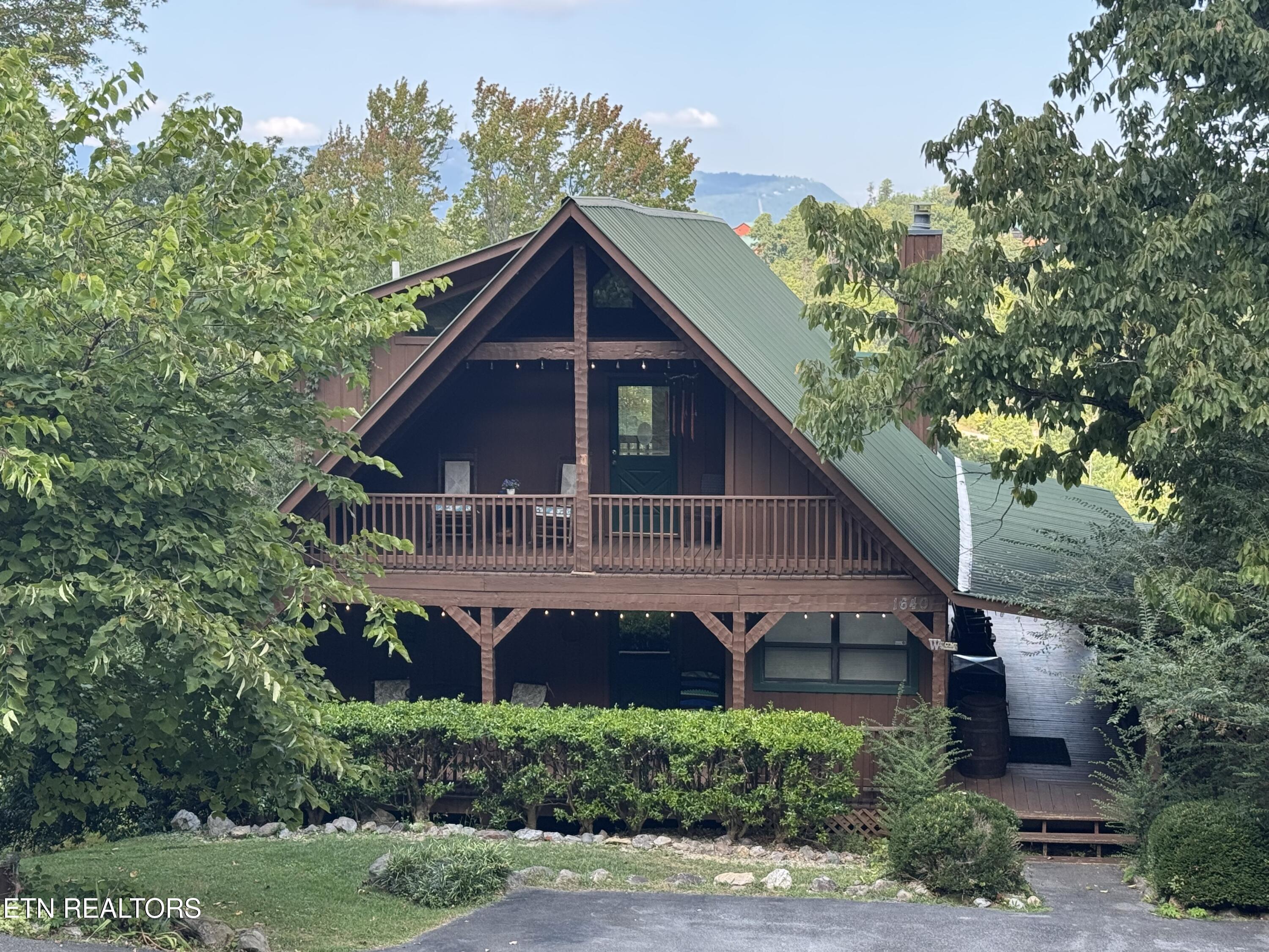 1640 Bench Mountain Way Sevierville TN 37862