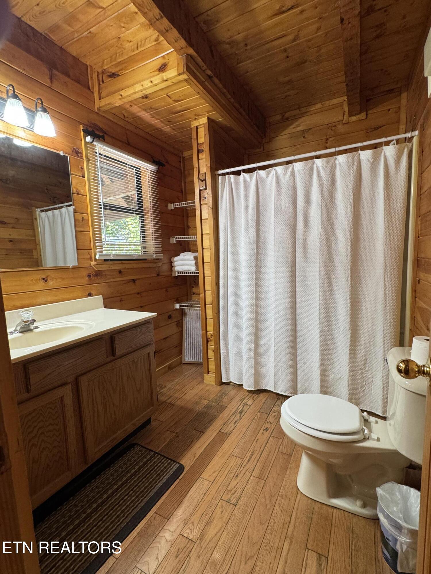 1640 Bench Mountain Way Sevierville TN 37862