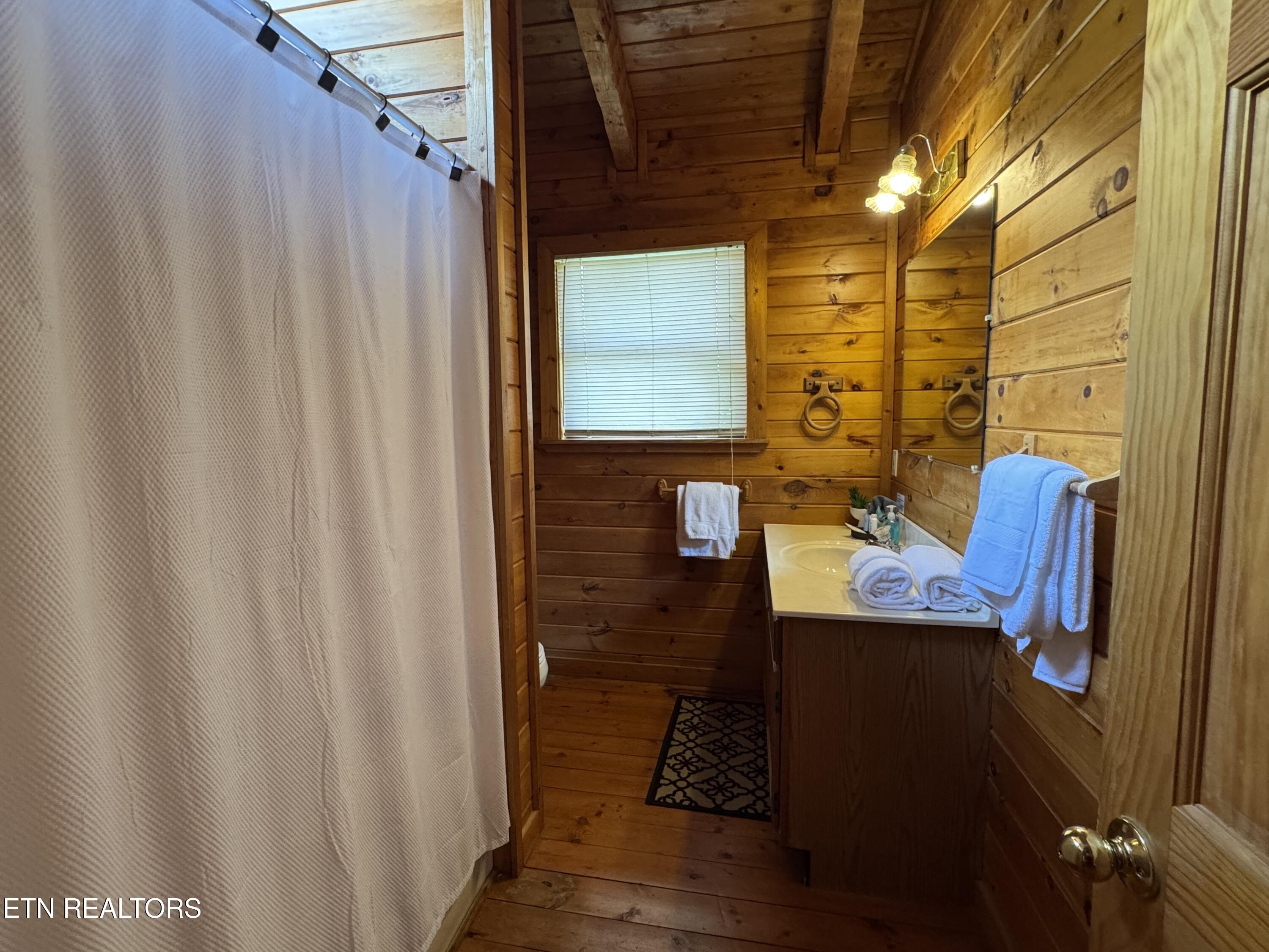 1640 Bench Mountain Way Sevierville TN 37862