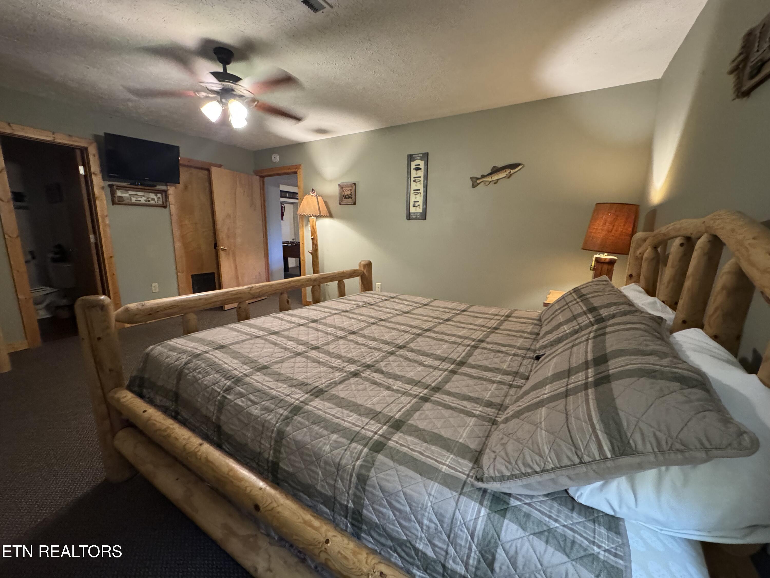 1640 Bench Mountain Way Sevierville TN 37862