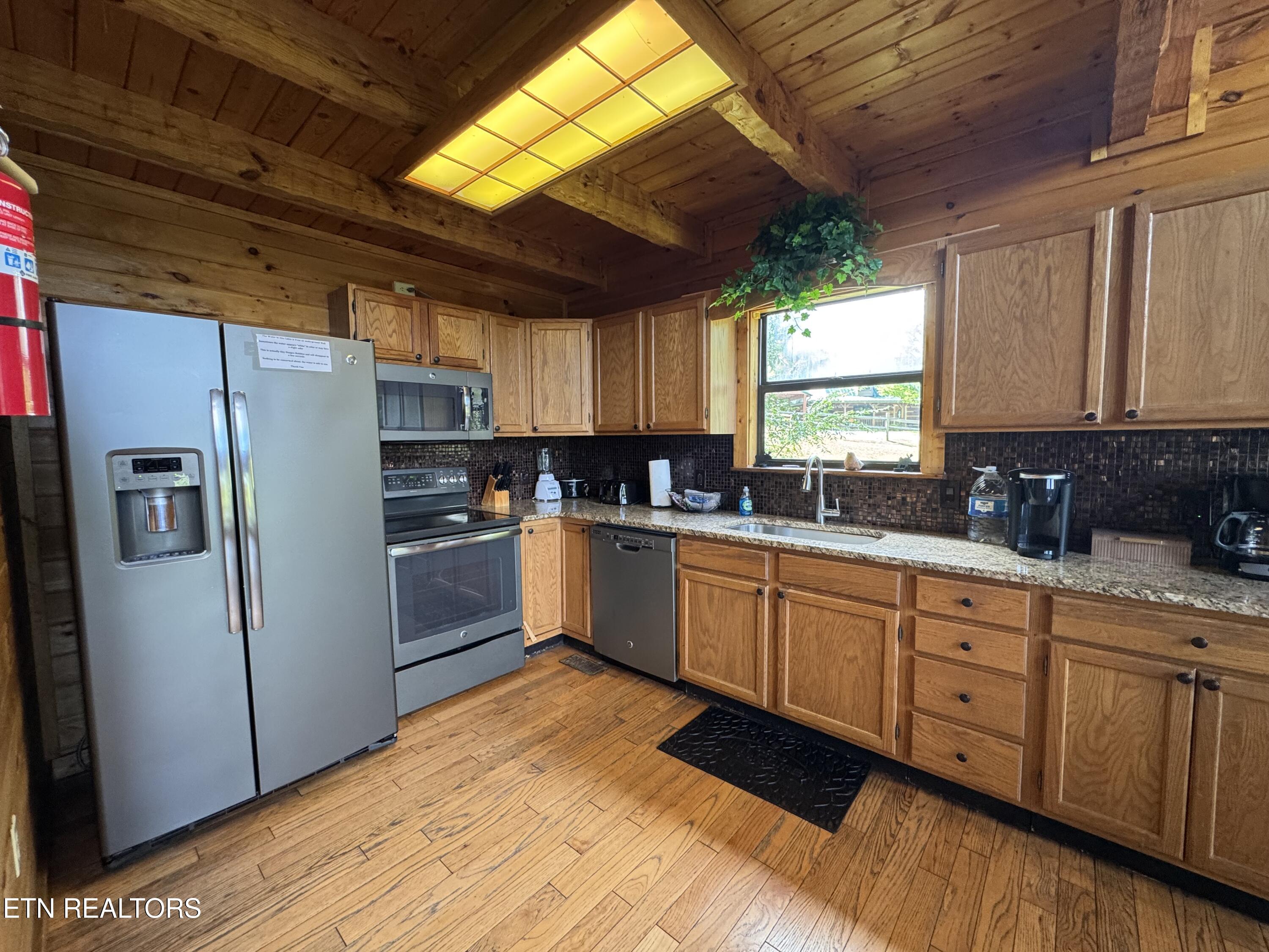 1640 Bench Mountain Way Sevierville TN 37862