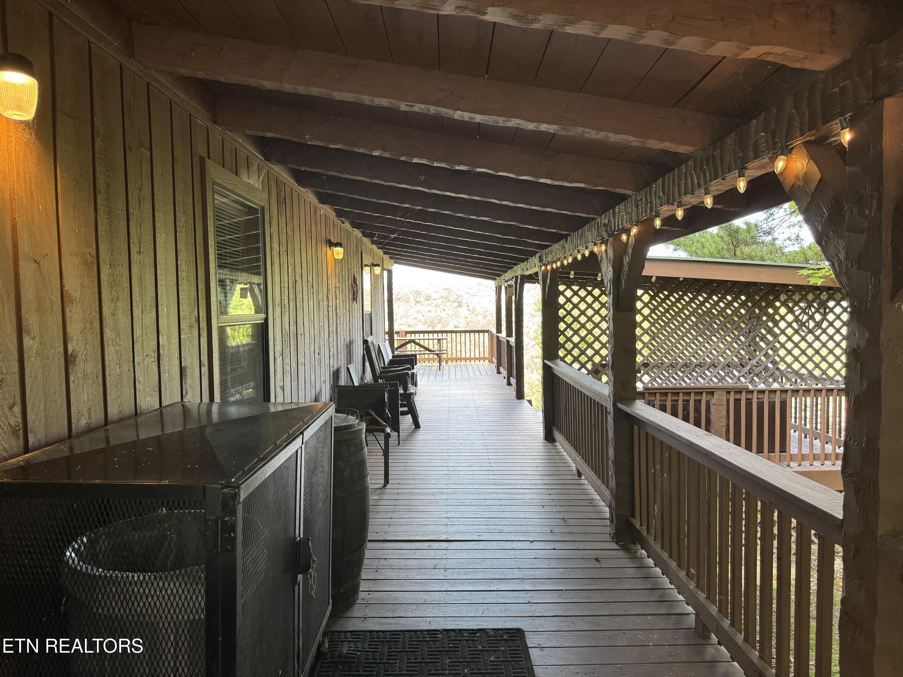 1640 Bench Mountain Way Sevierville TN 37862