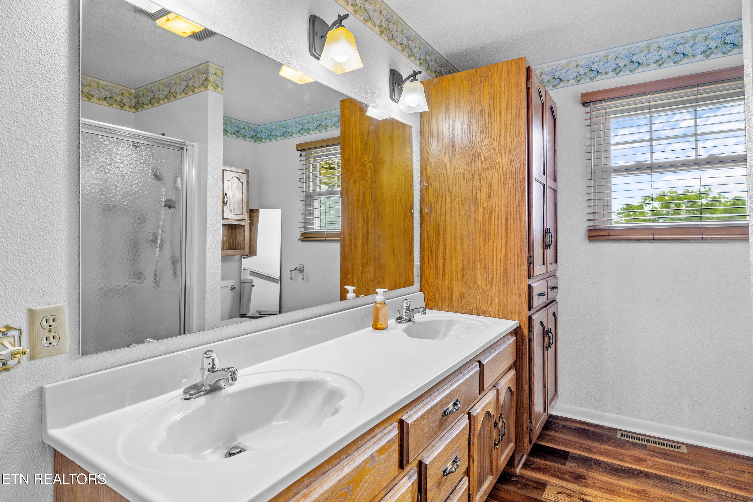 8055 Steekee Creek Road Loudon TN 37774