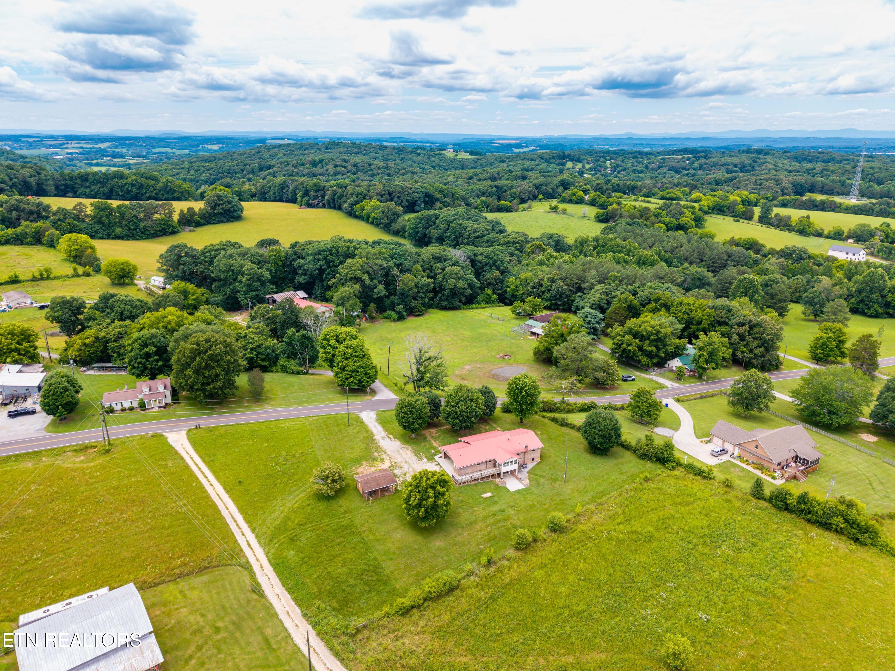 8055 Steekee Creek Road Loudon TN 37774