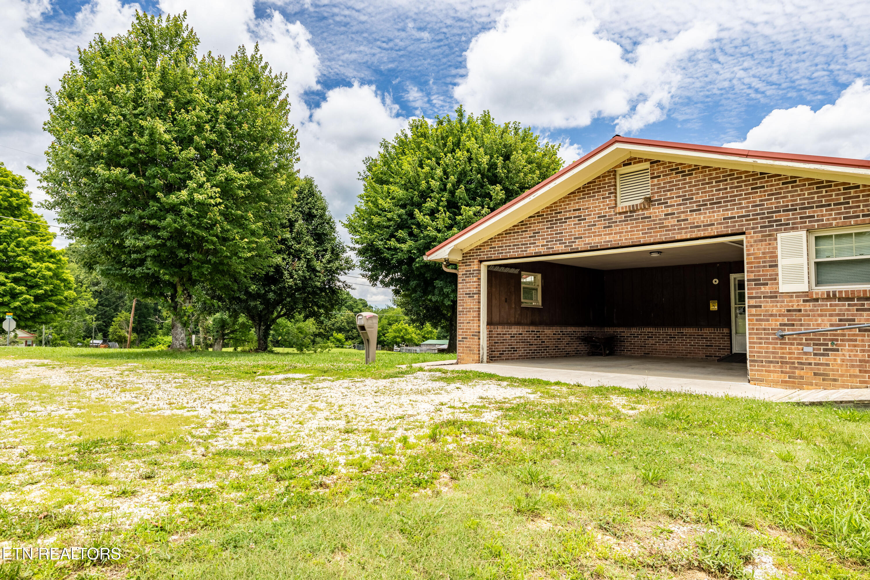 8055 Steekee Creek Road Loudon TN 37774