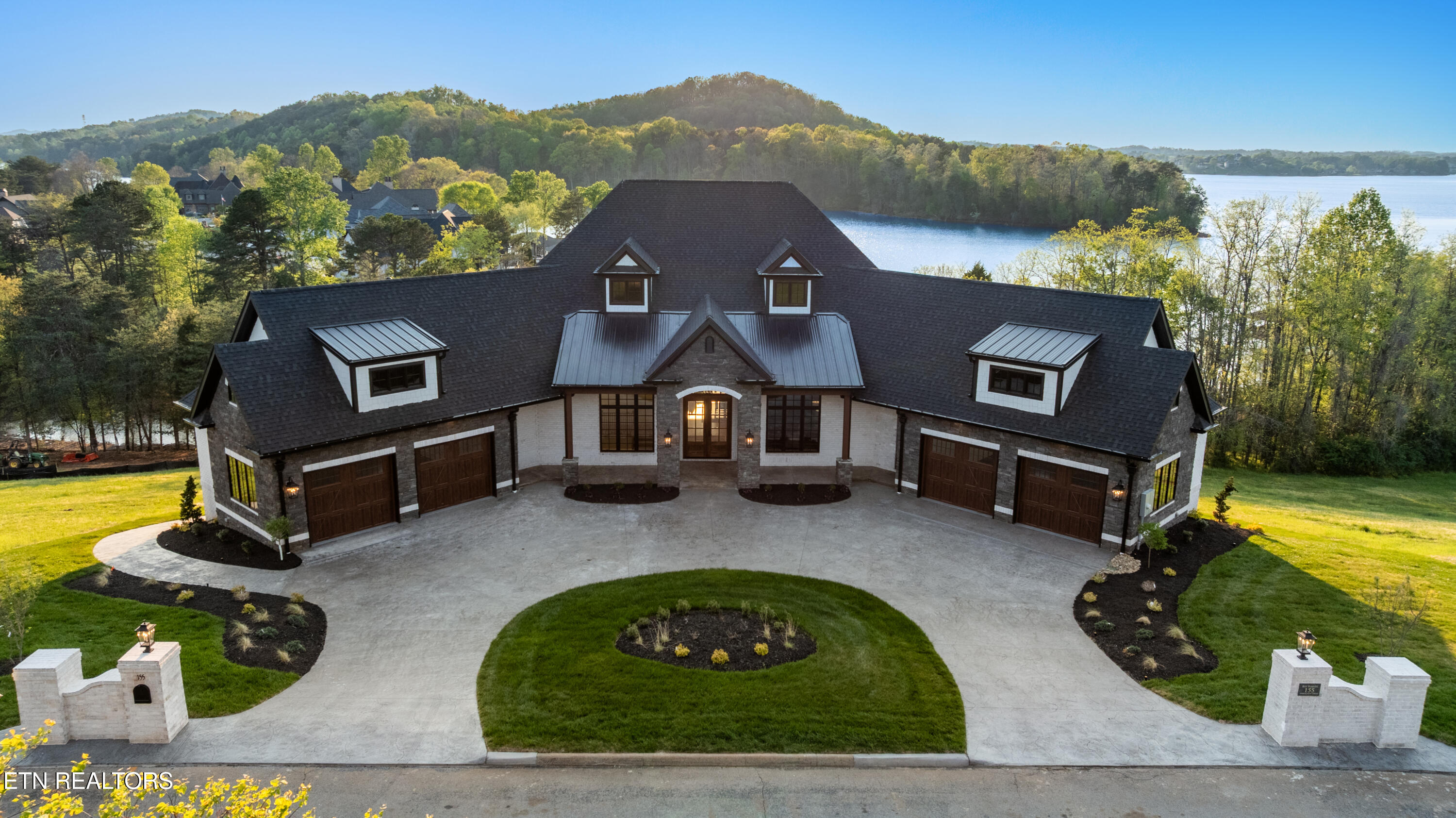 155 Amblecrest Drive Vonore TN 37885