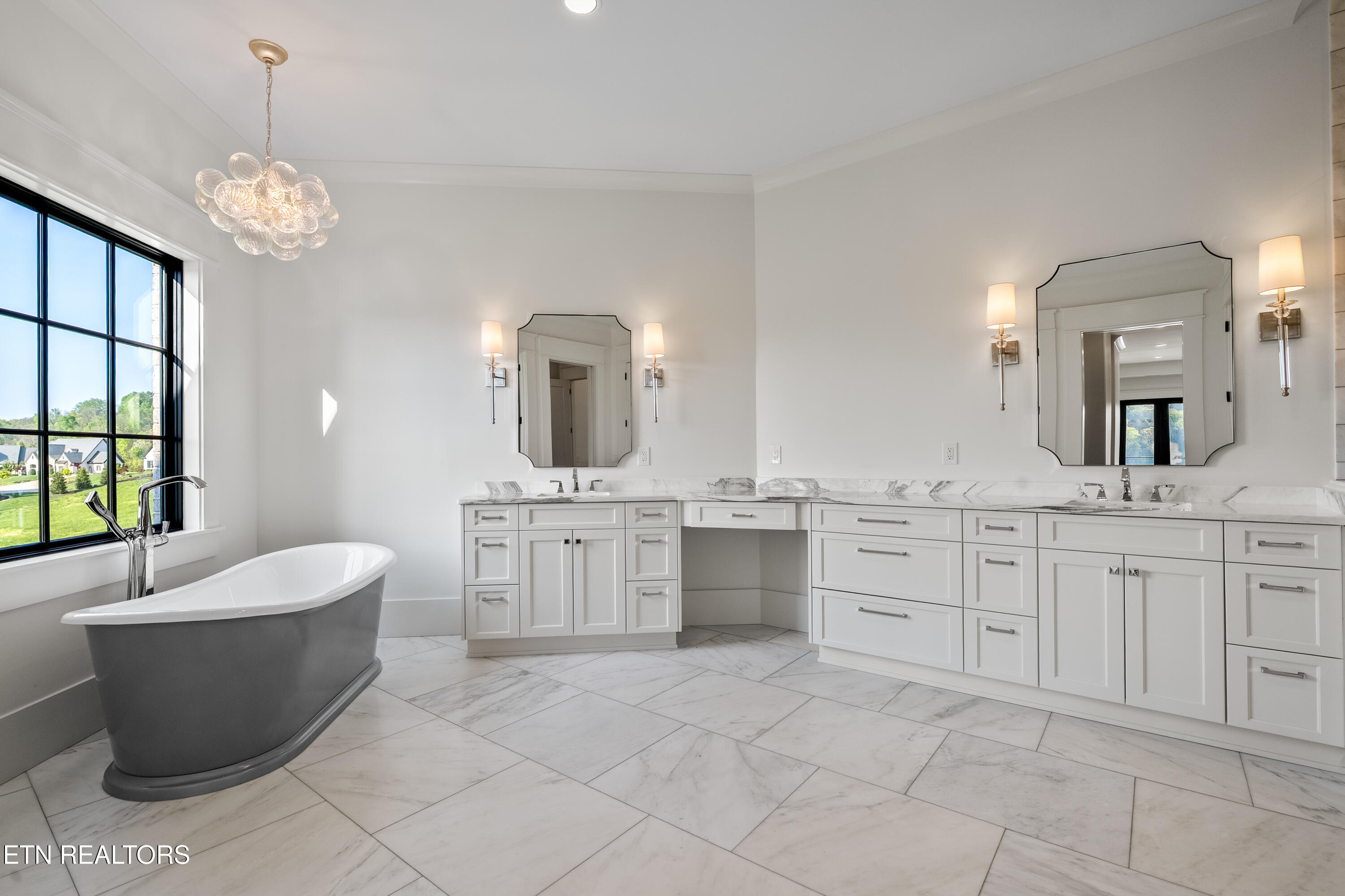 155 Amblecrest Drive Vonore TN 37885
