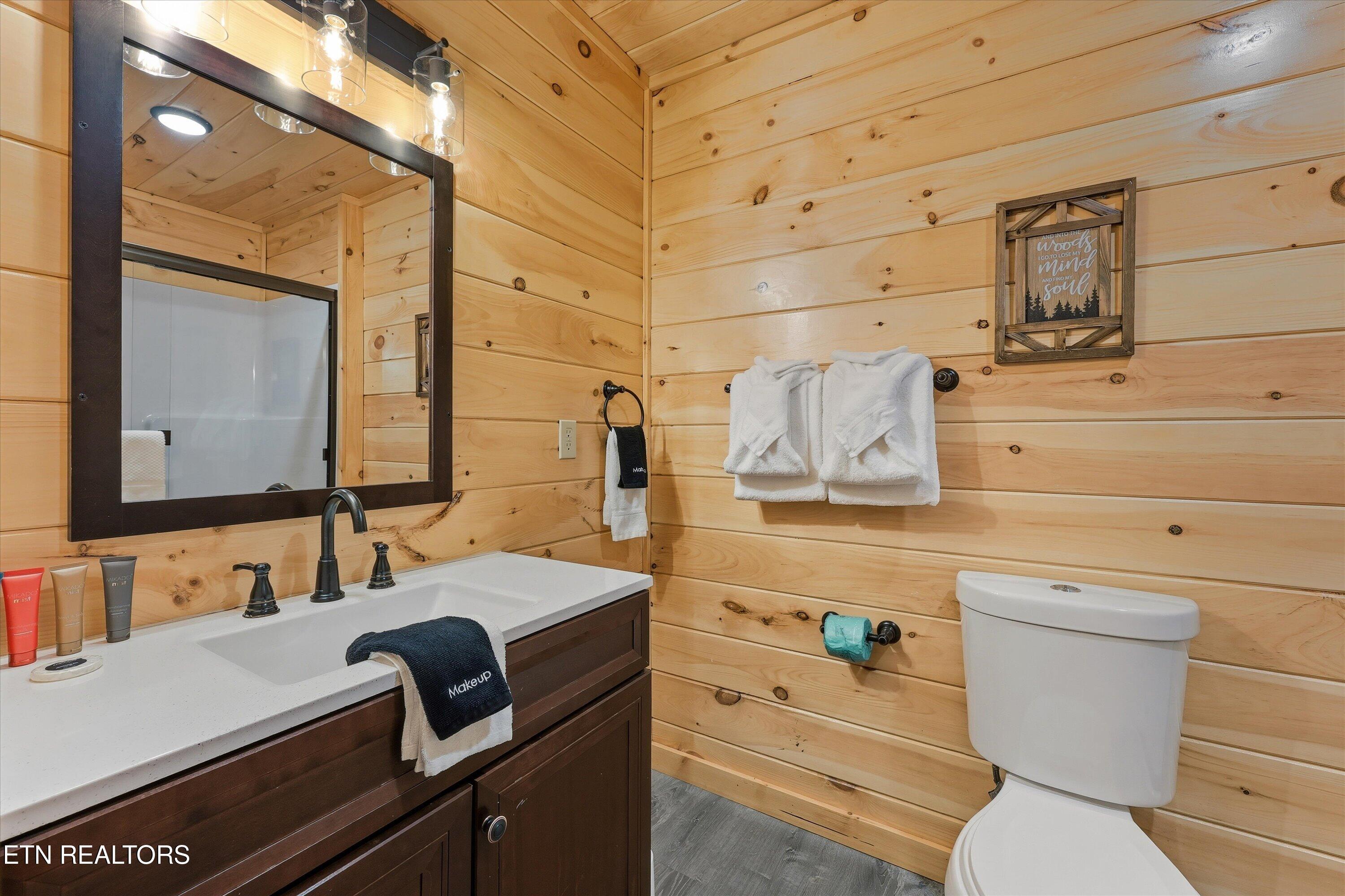 2395 Alpine Village Way Pigeon Forge TN 37863