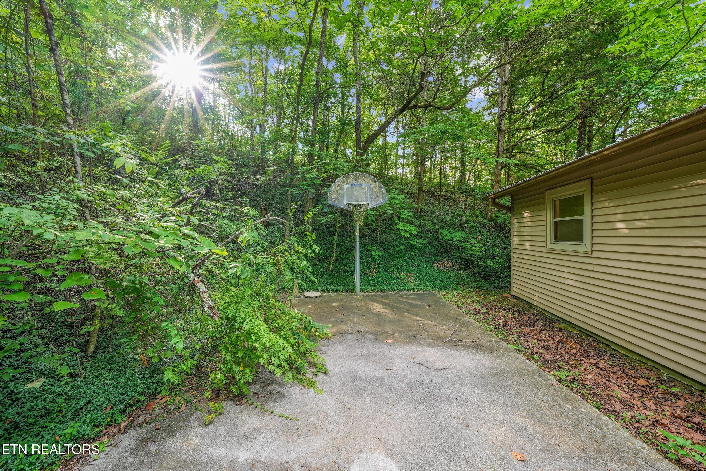 324 Whaley Way Sevierville TN 37876