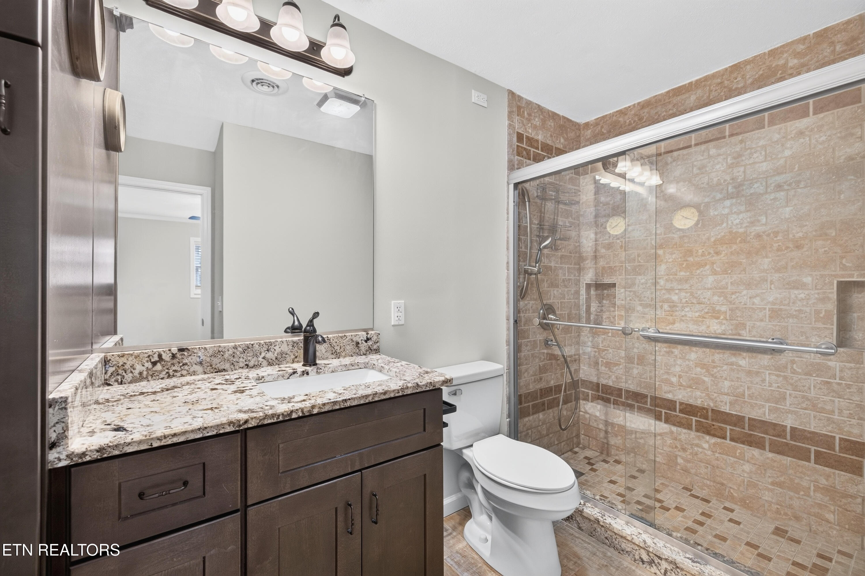 1712 Goddard Lane Dandridge TN 37725