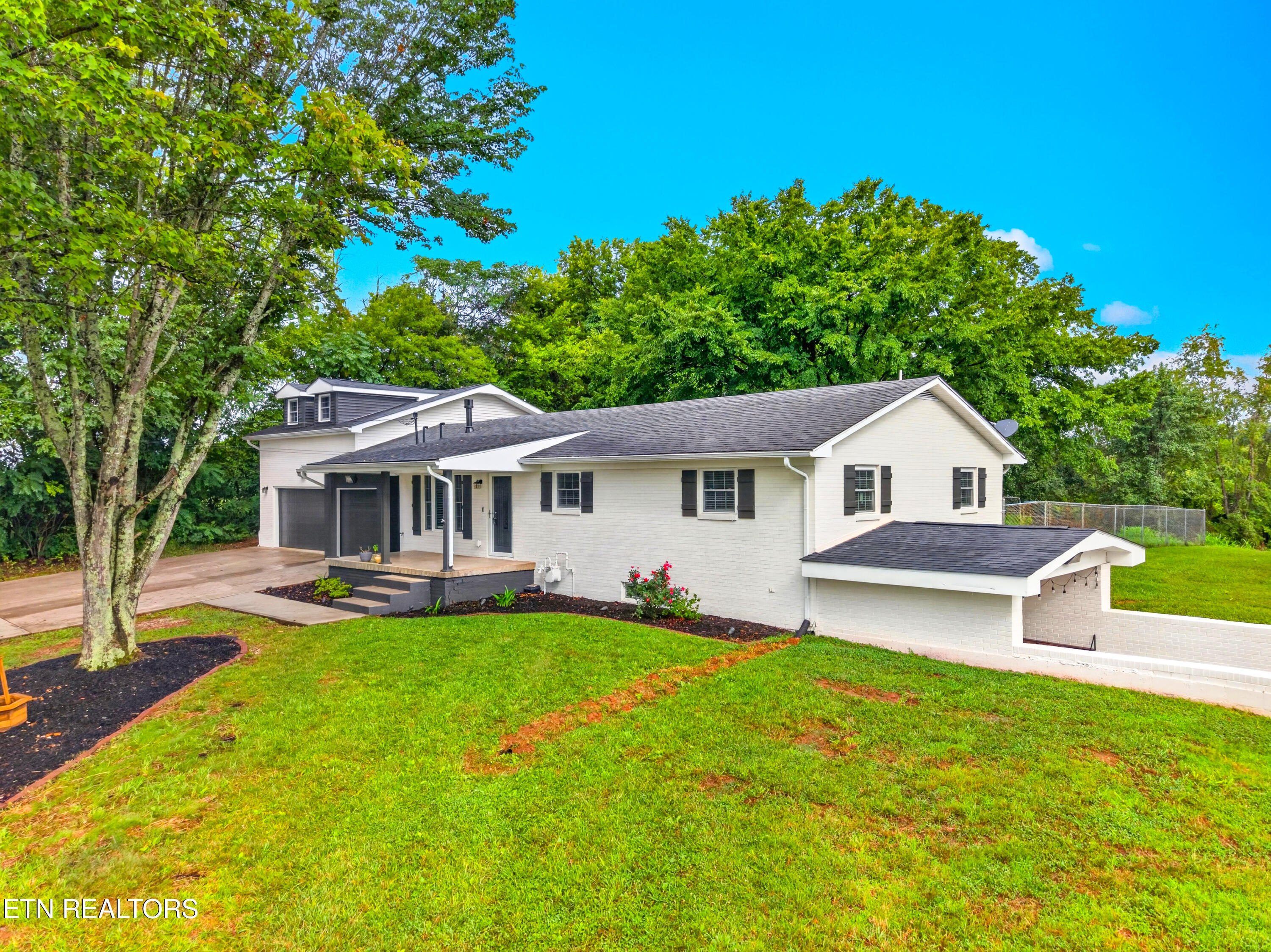 1712 Goddard Lane Dandridge TN 37725