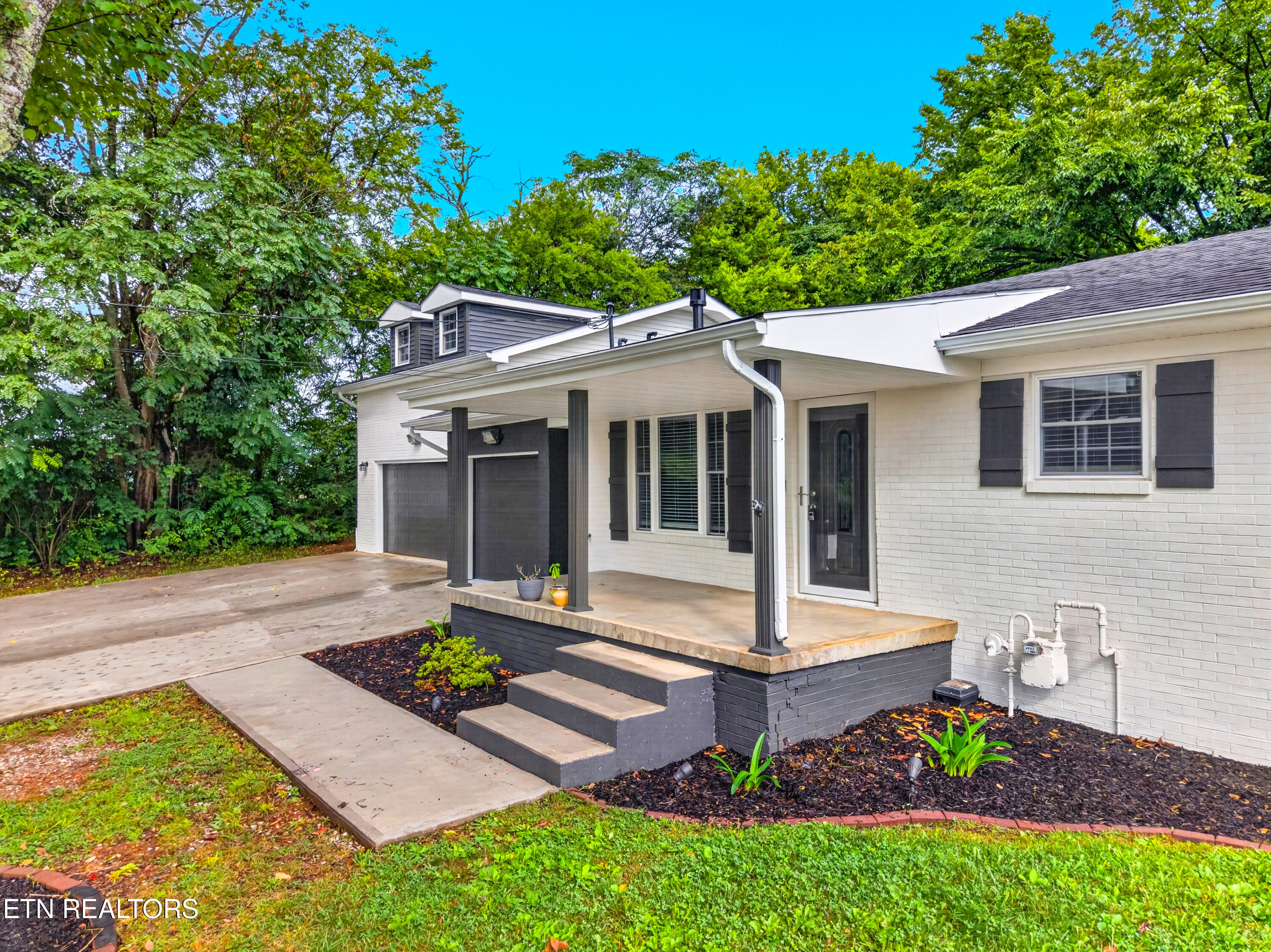 1712 Goddard Lane Dandridge TN 37725