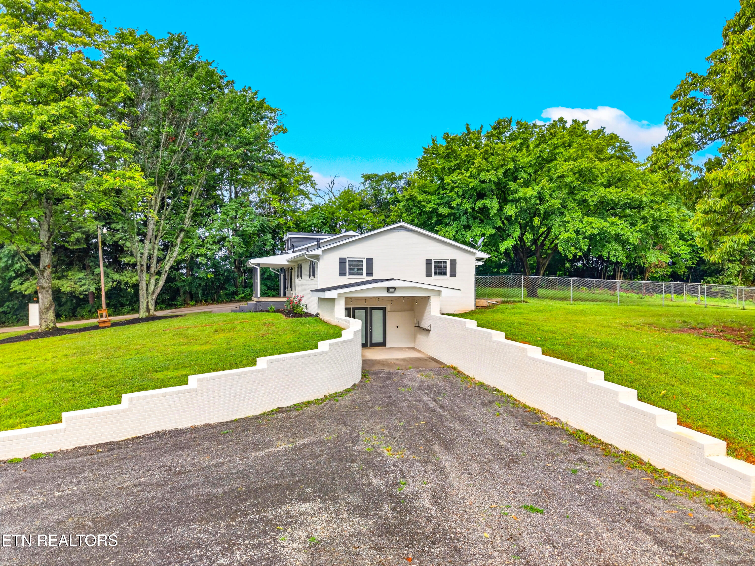 1712 Goddard Lane Dandridge TN 37725