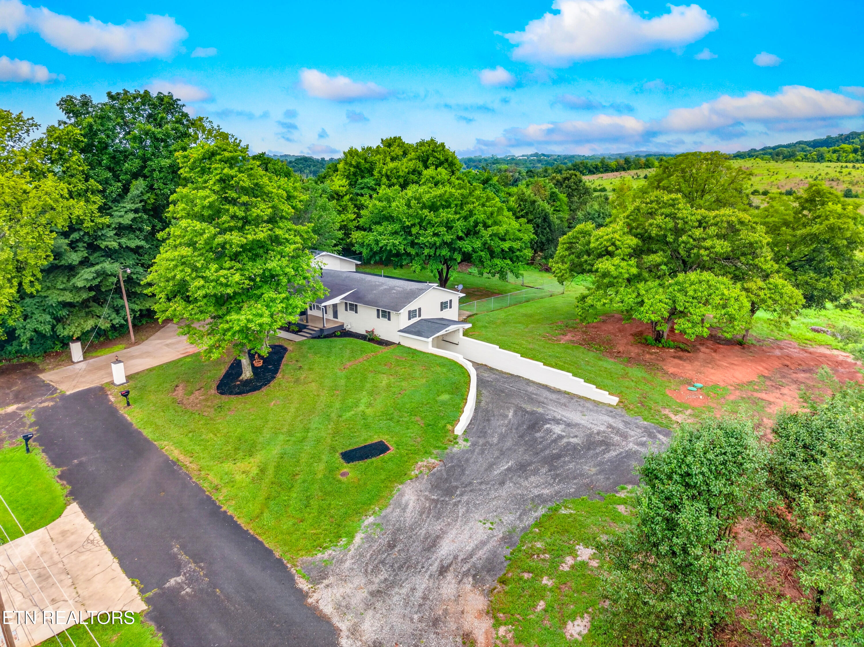 1712 Goddard Lane Dandridge TN 37725