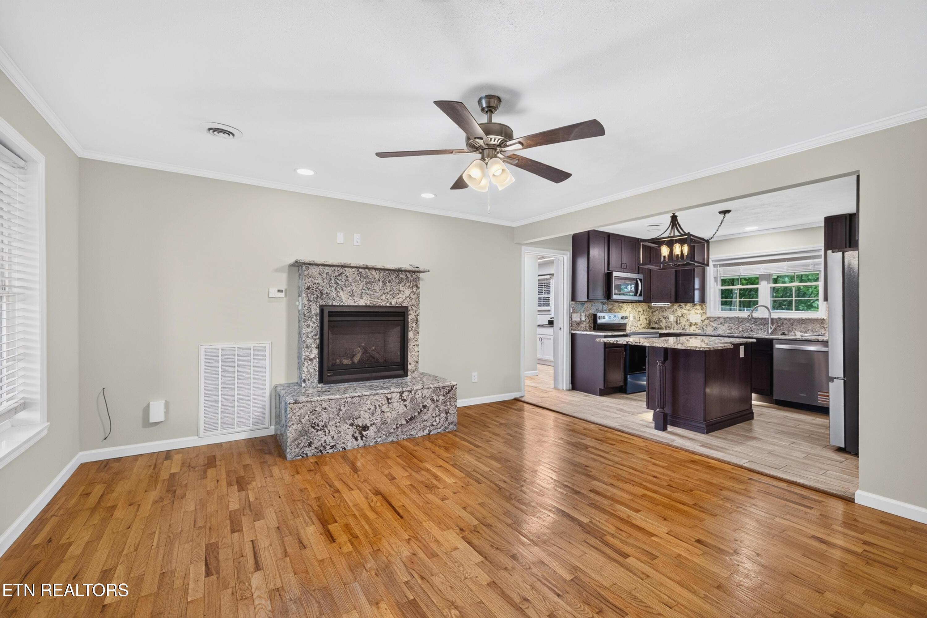 1712 Goddard Lane Dandridge TN 37725