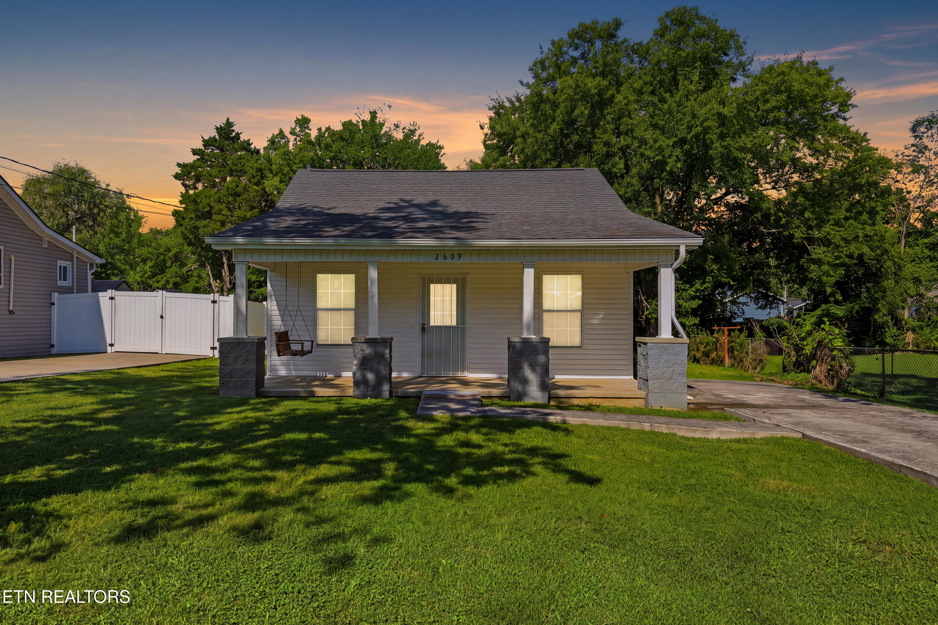 2609 NW Chillicothe St Street Knoxville TN 37921