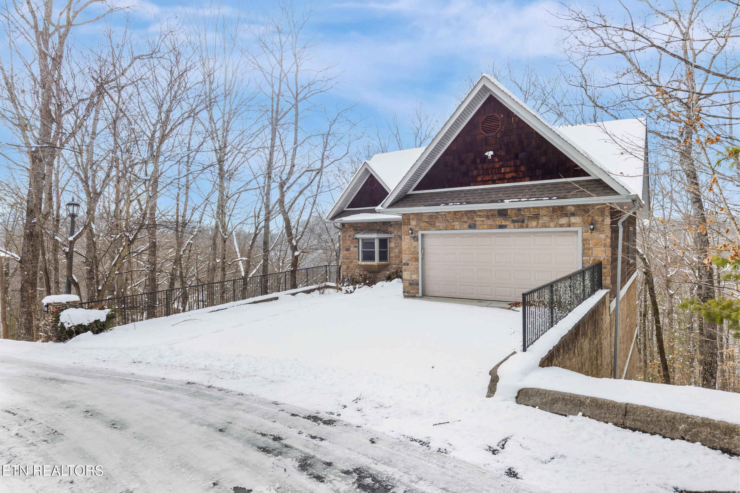 419 Maggie Mack Lane Sevierville TN 37862