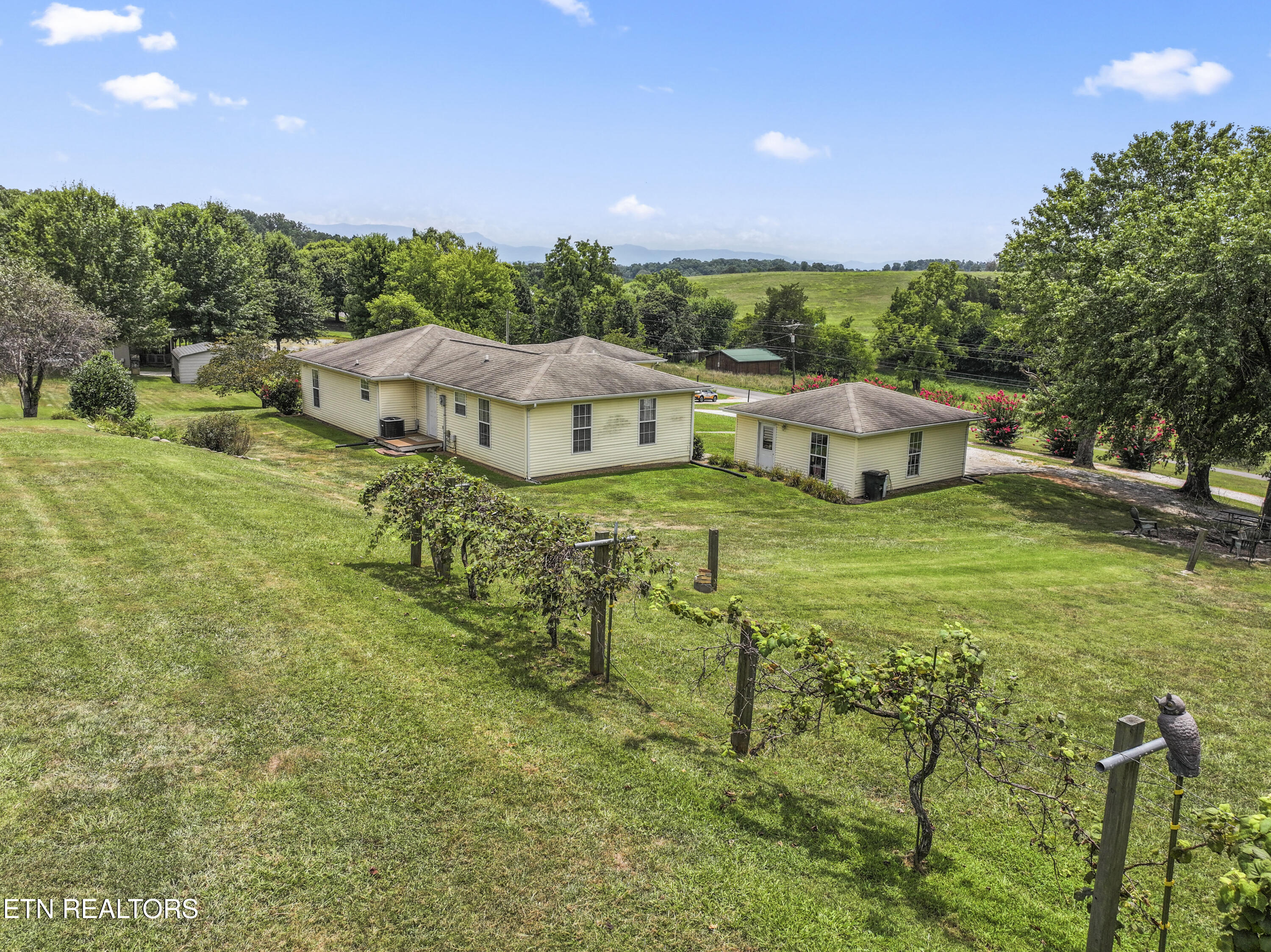 554 Briggs Road Dandridge TN 37725