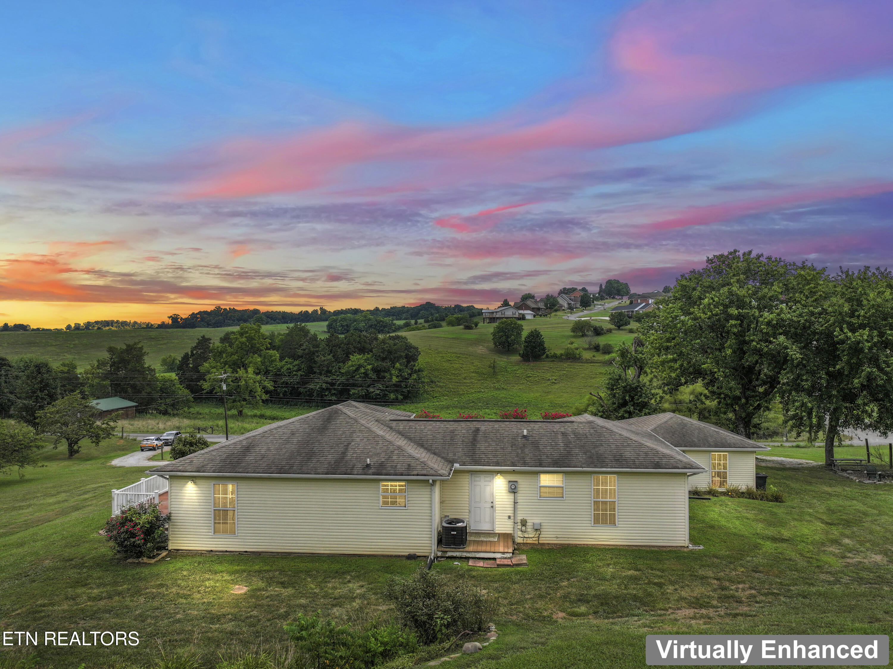554 Briggs Road Dandridge TN 37725