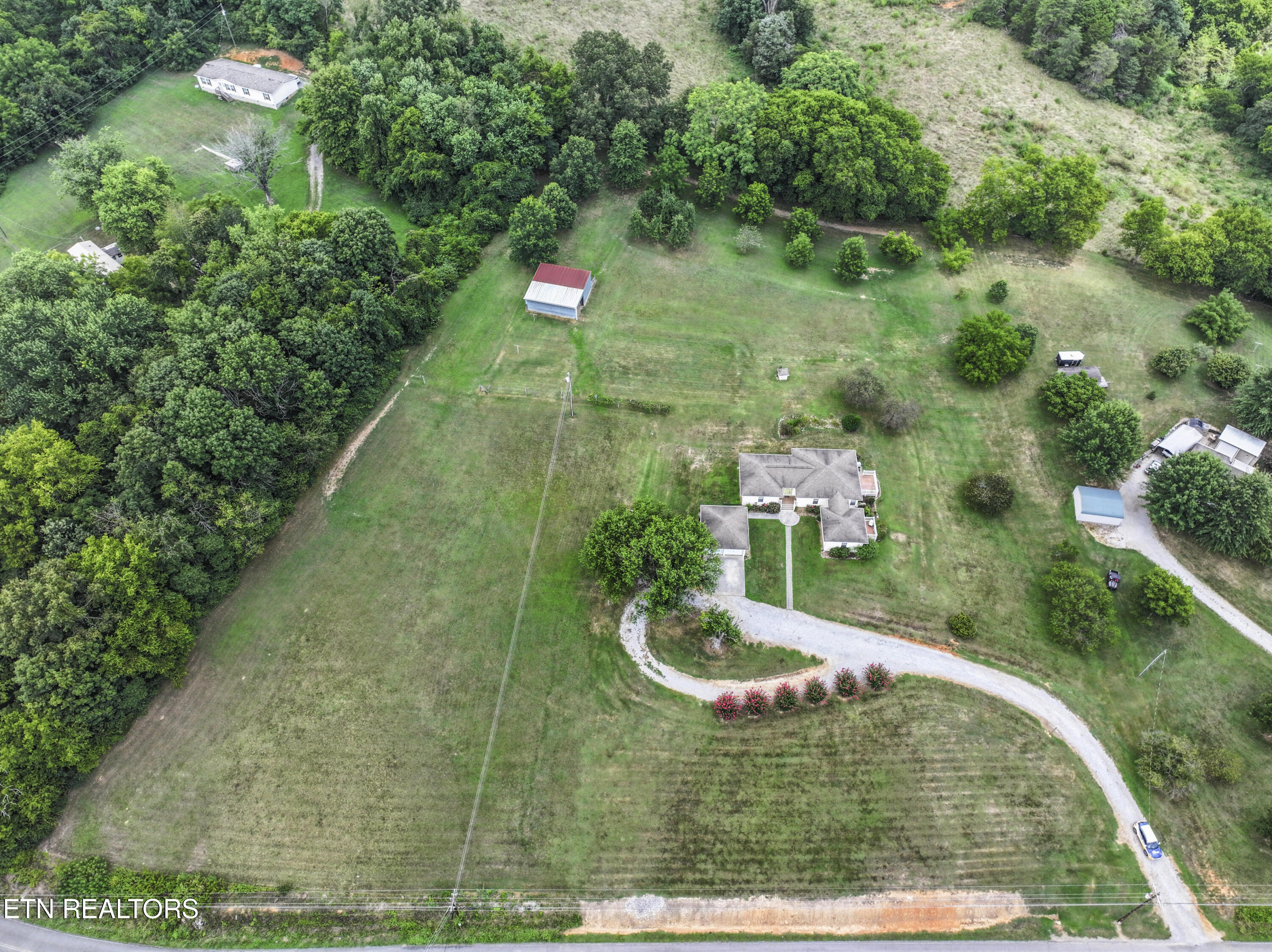 554 Briggs Road Dandridge TN 37725
