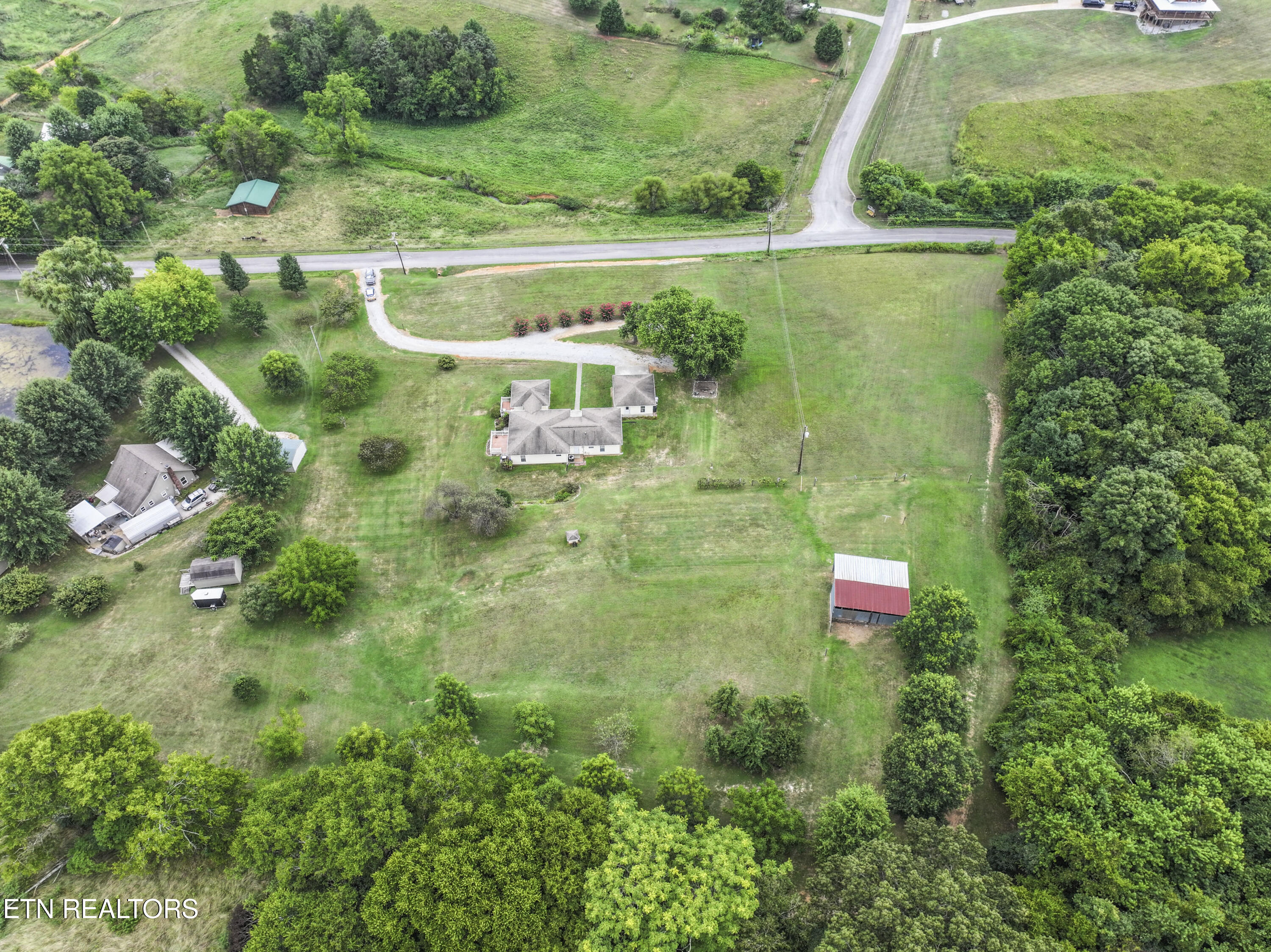 554 Briggs Road Dandridge TN 37725