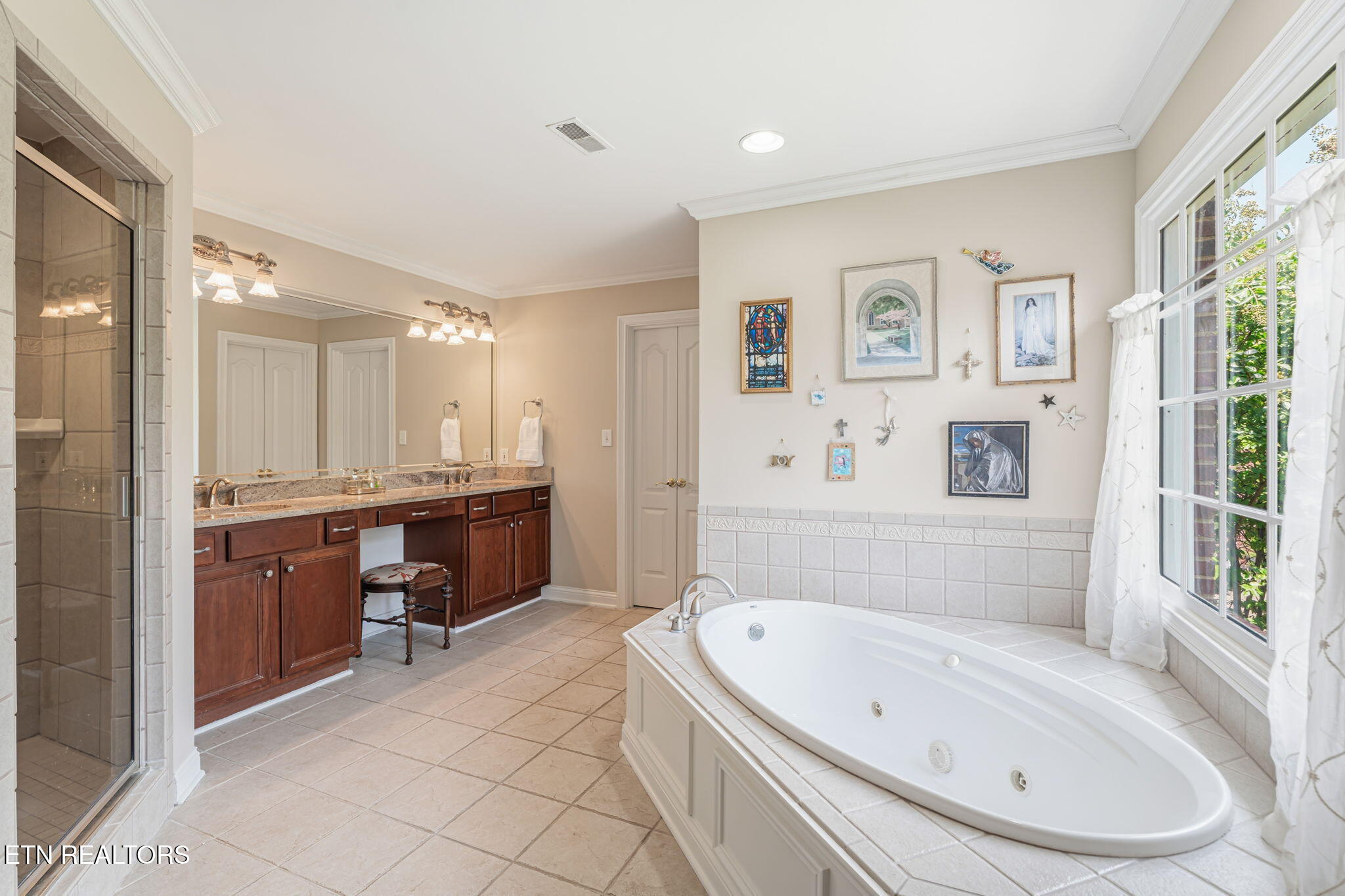 1840 Regents Park Road Knoxville TN 37922