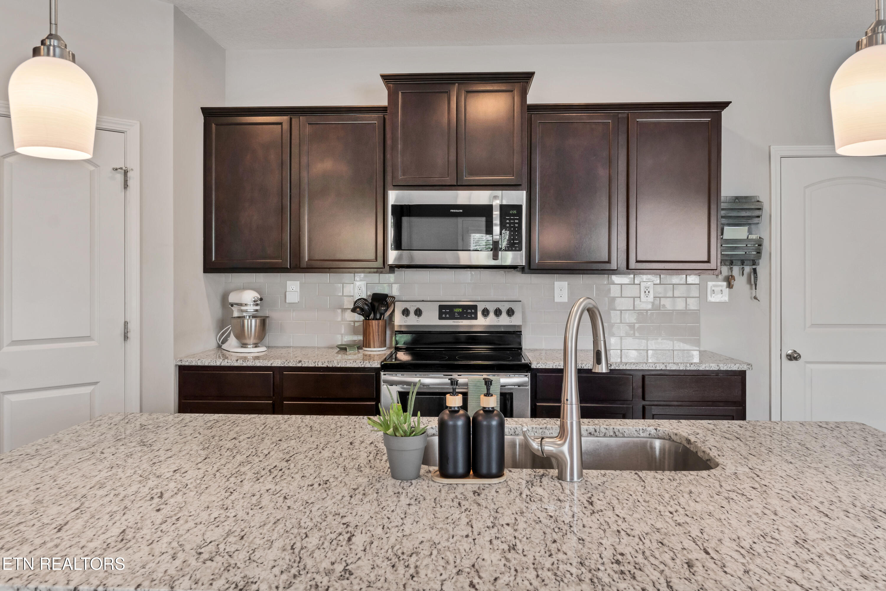 7906 Beeler Farms Lane Knoxville TN 37918
