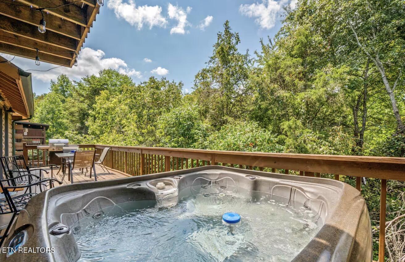 502 Hideaway Ridge Circle Sevierville TN 37862