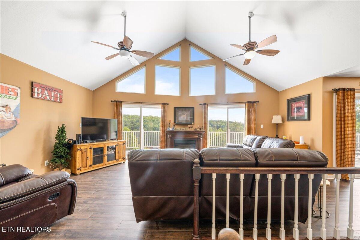 309 Alder Shore Lane Lafollette TN 37766