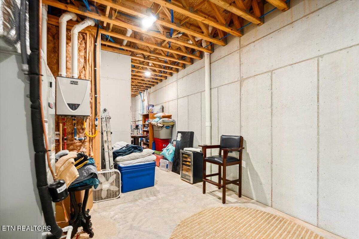 207 Cameron Loop Lane Lafollette TN 37766
