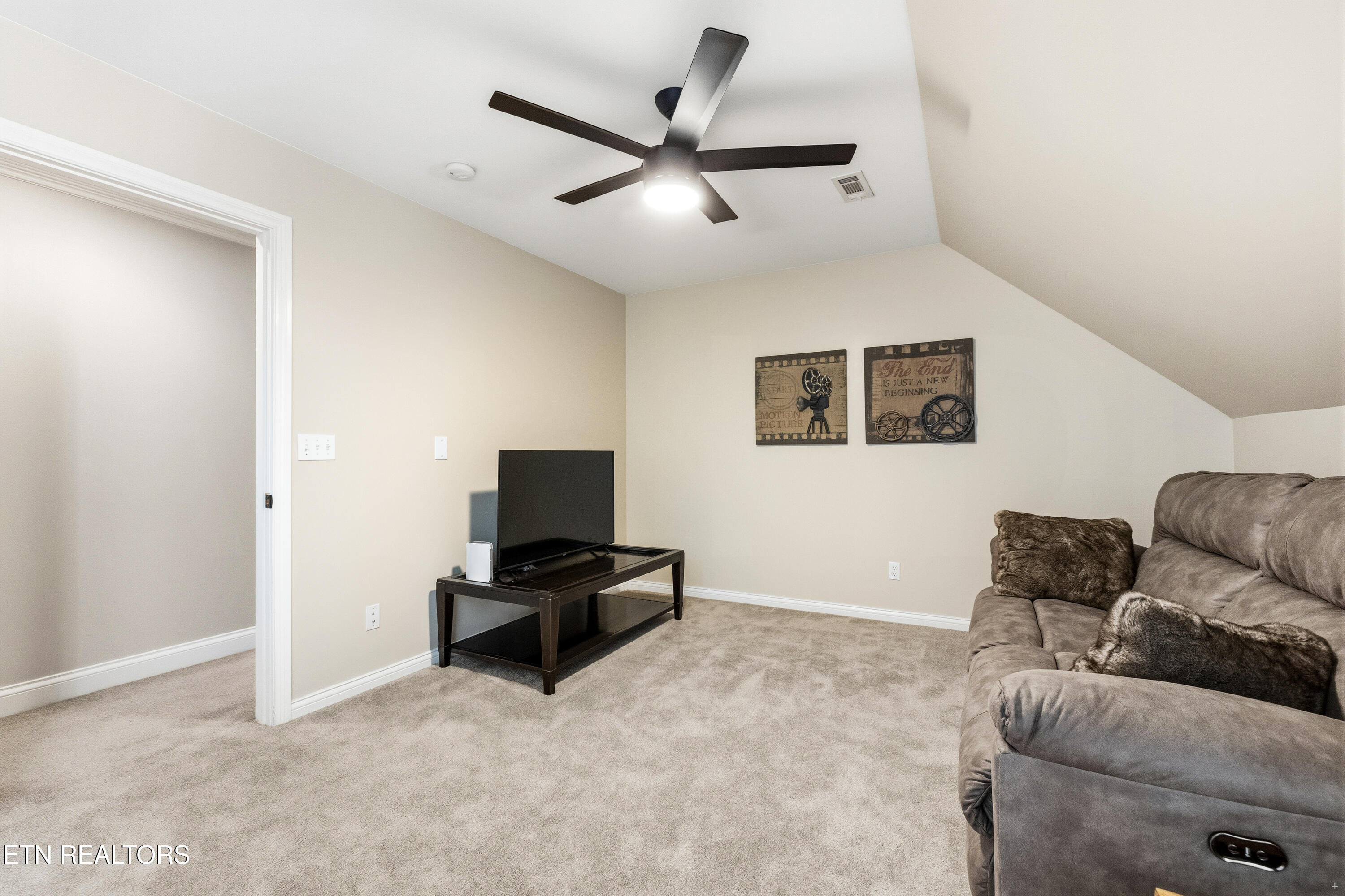 109 Red Grouse Drive Lenoir City TN 37772