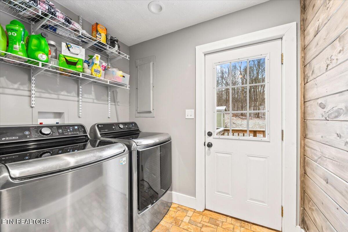 125 Denise Drive Speedwell TN 37870