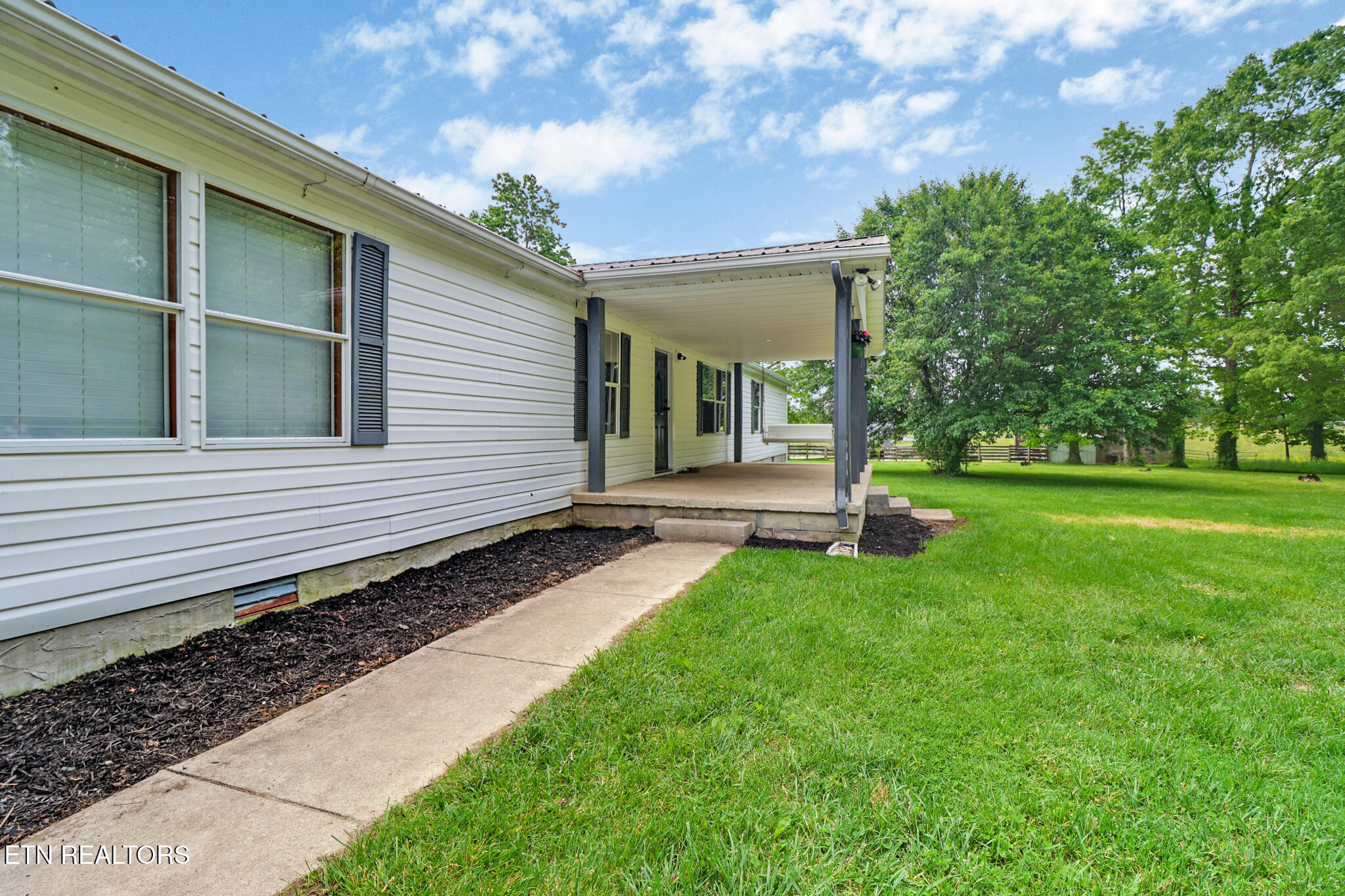 60 Greenview Lane Crossville TN 38571
