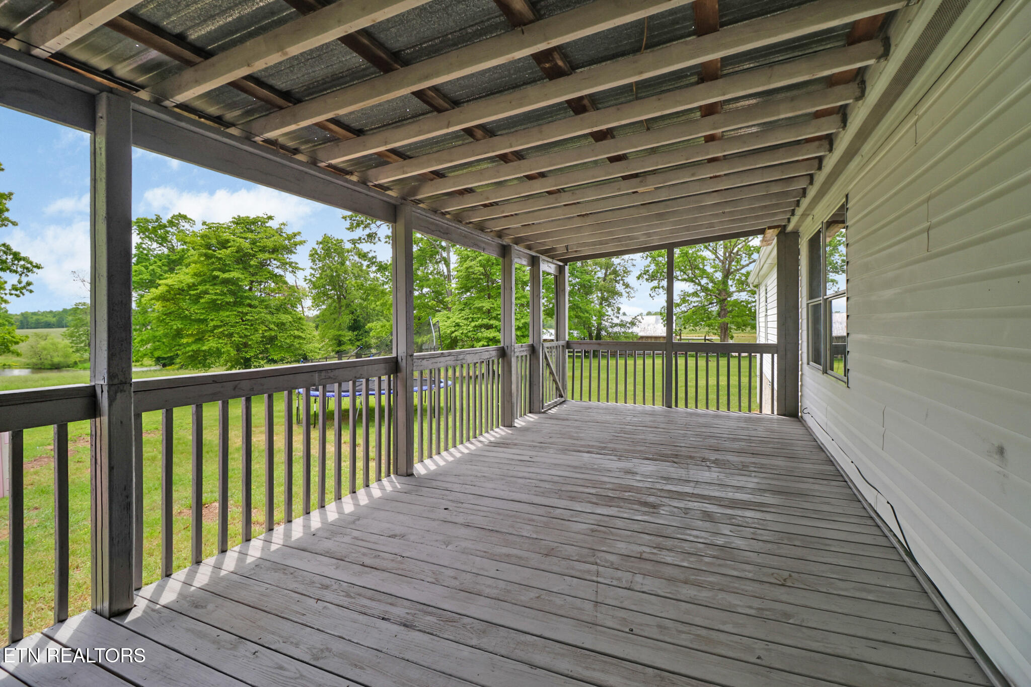 60 Greenview Lane Crossville TN 38571